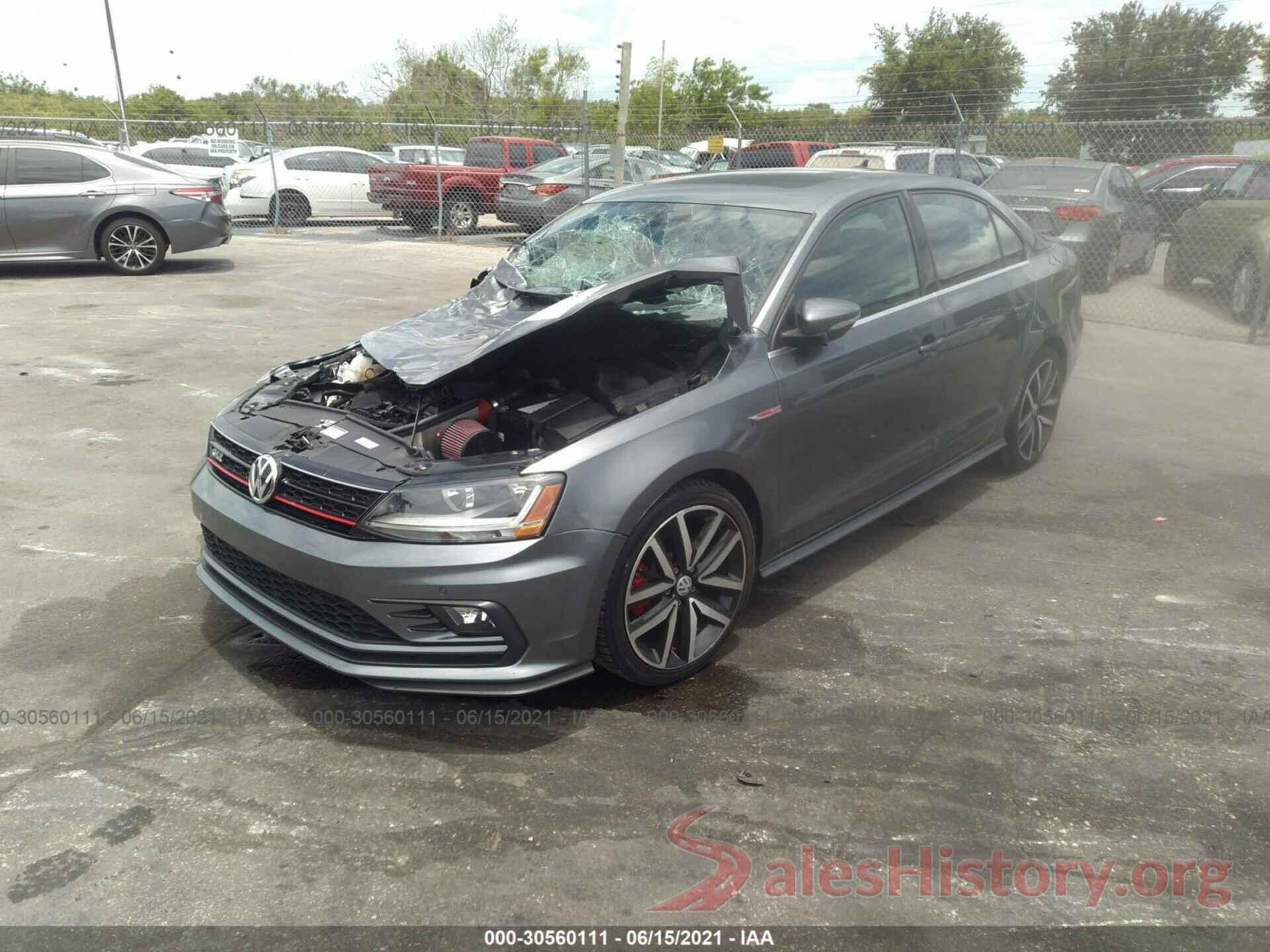 3VW4T7AJ3JM215439 2018 VOLKSWAGEN JETTA