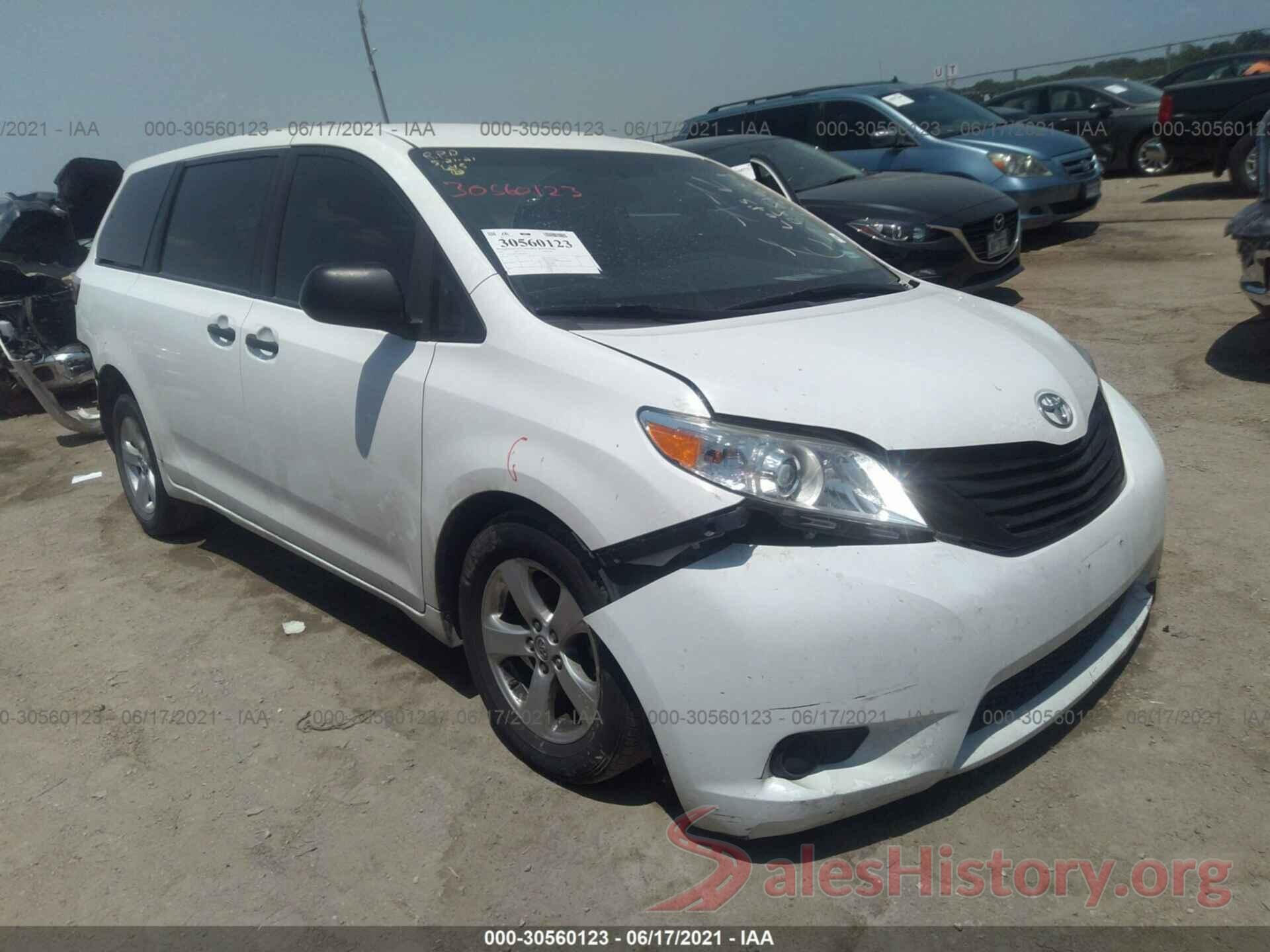 5TDZZ3DC9HS849250 2017 TOYOTA SIENNA