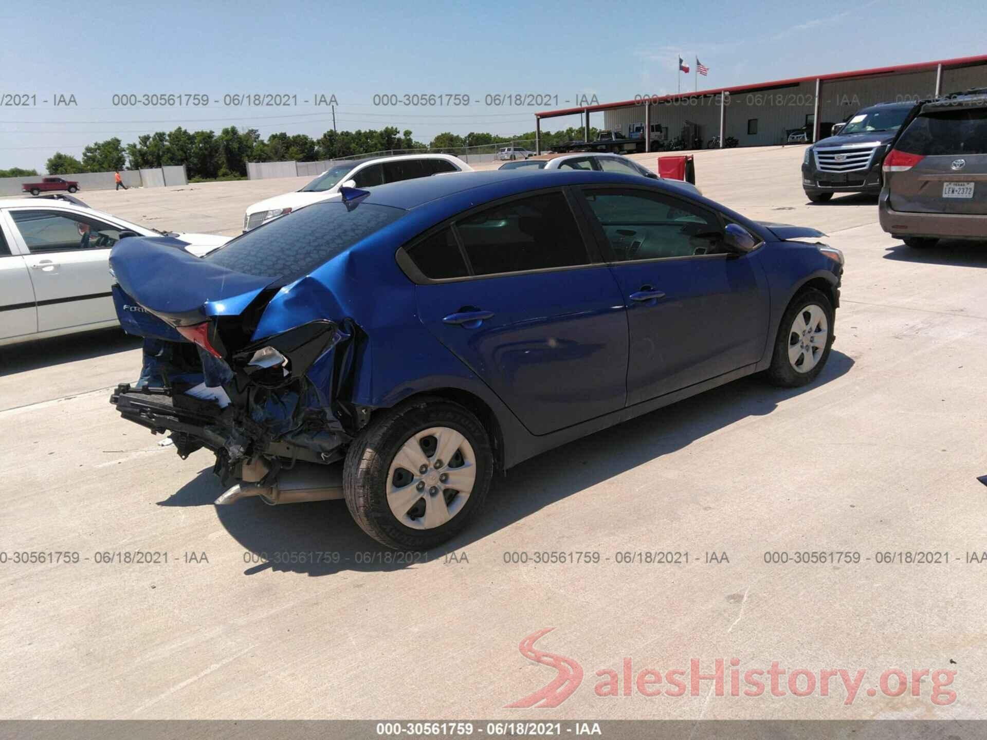 3KPFK4A78HE147855 2017 KIA FORTE