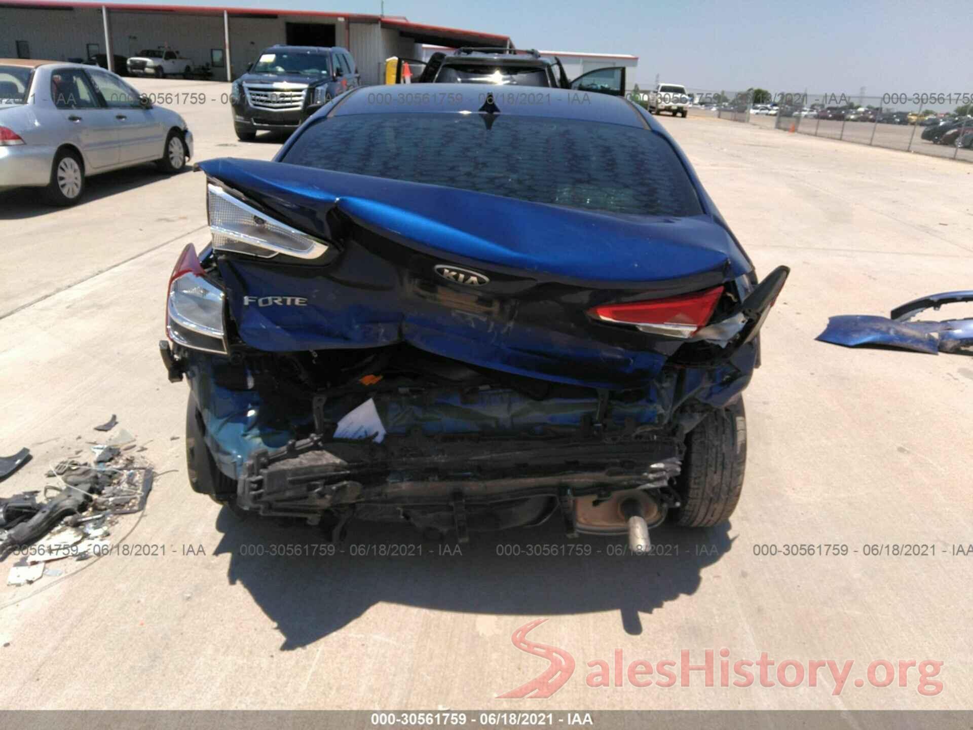 3KPFK4A78HE147855 2017 KIA FORTE