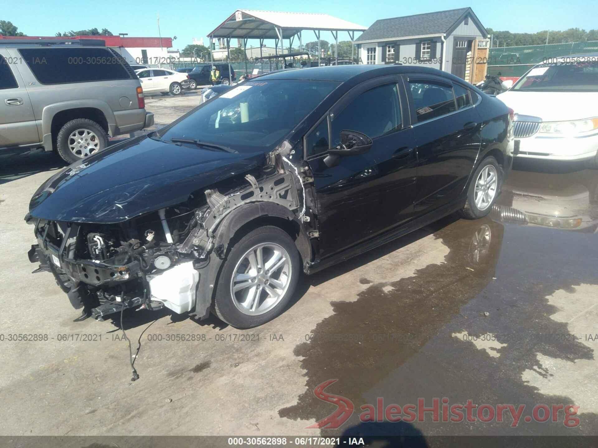 1G1BE5SM0J7142552 2018 CHEVROLET CRUZE