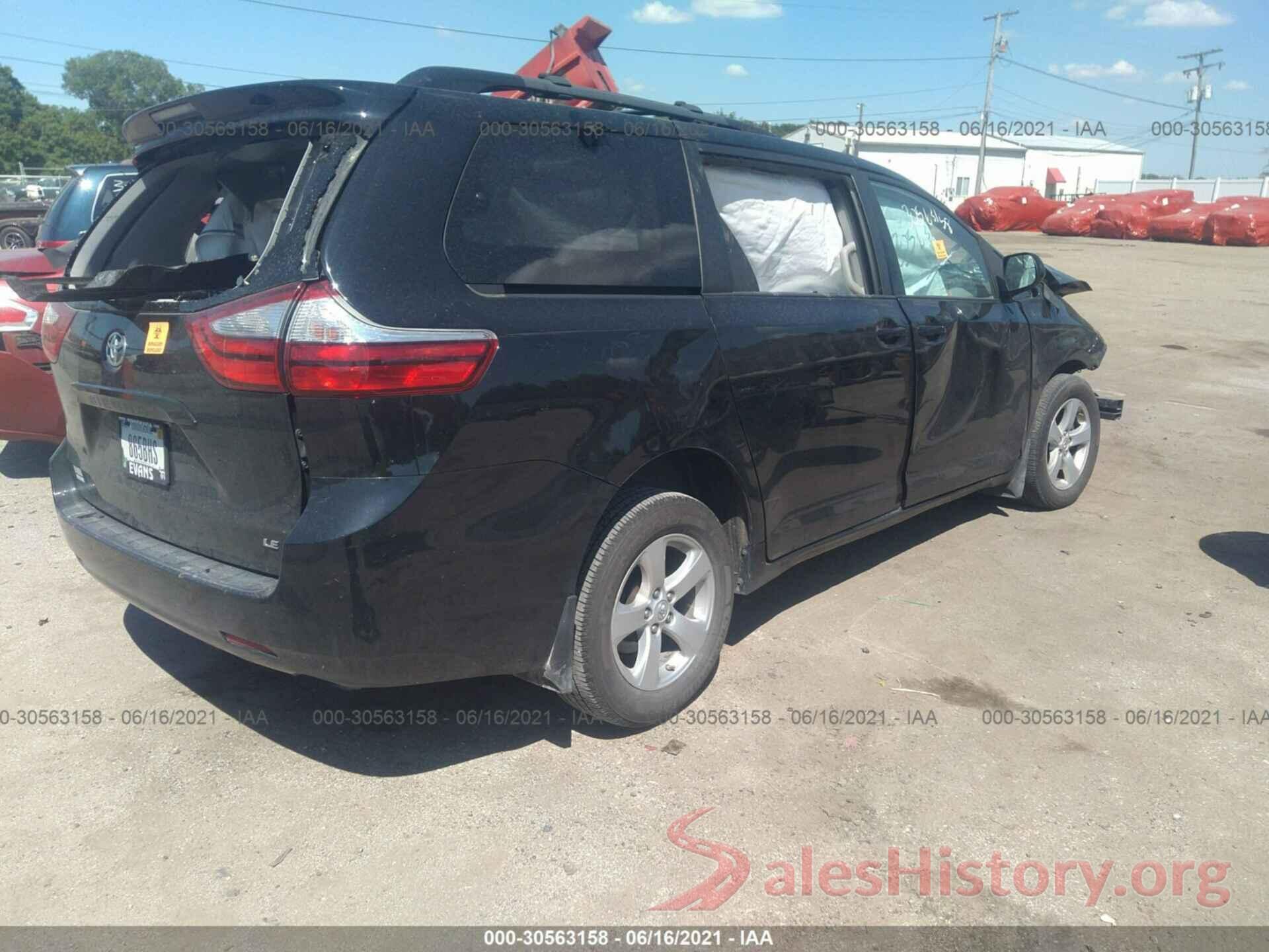 5TDKZ3DC9HS827539 2017 TOYOTA SIENNA