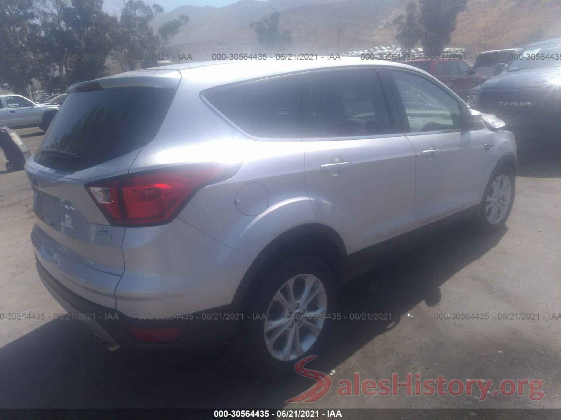 1FMCU0GD6KUA36079 2019 FORD ESCAPE