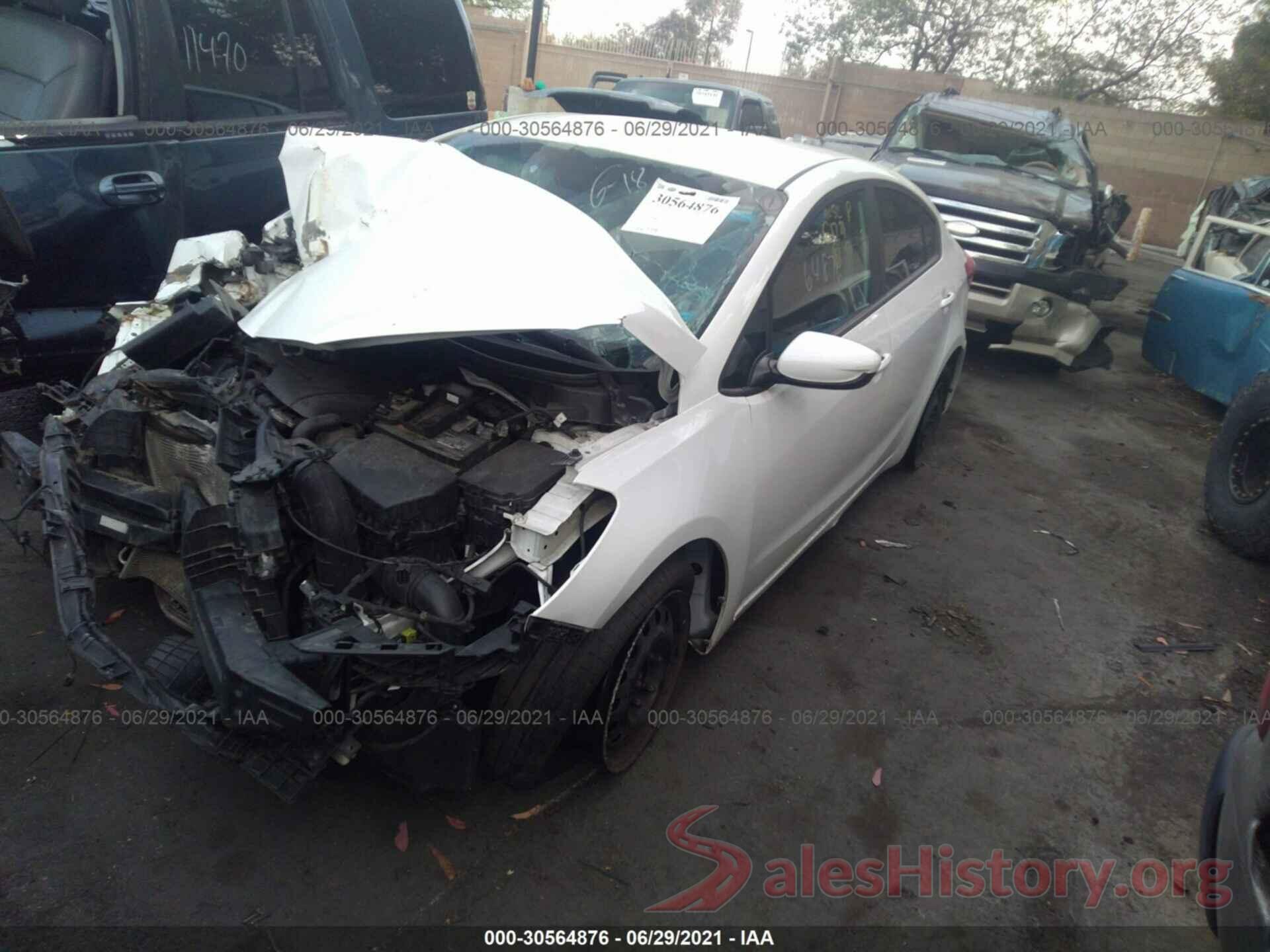 KNAFK4A69G5577599 2016 KIA FORTE