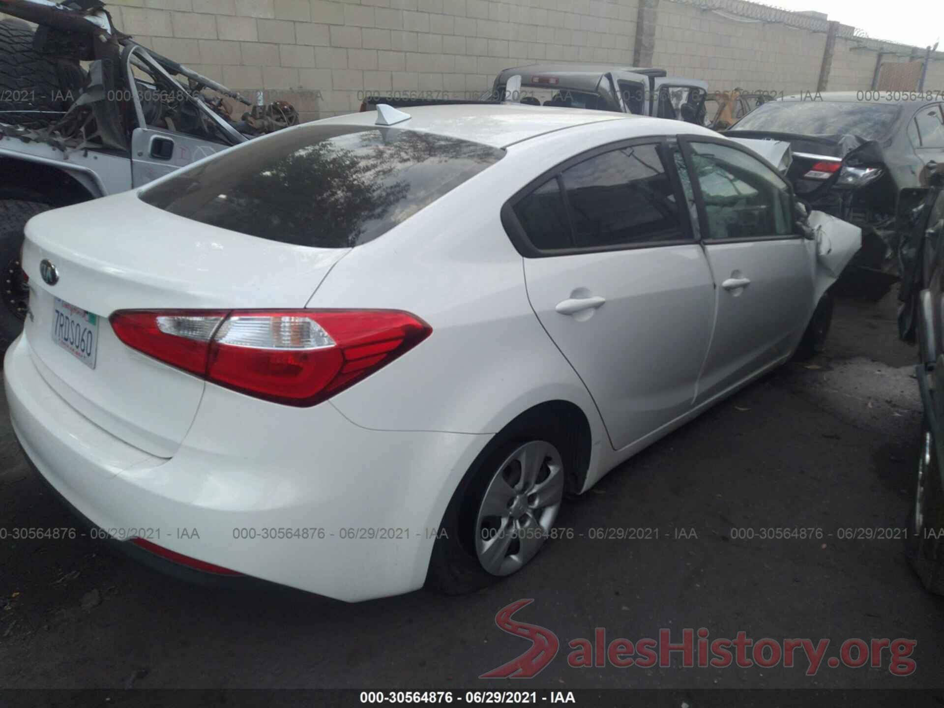 KNAFK4A69G5577599 2016 KIA FORTE