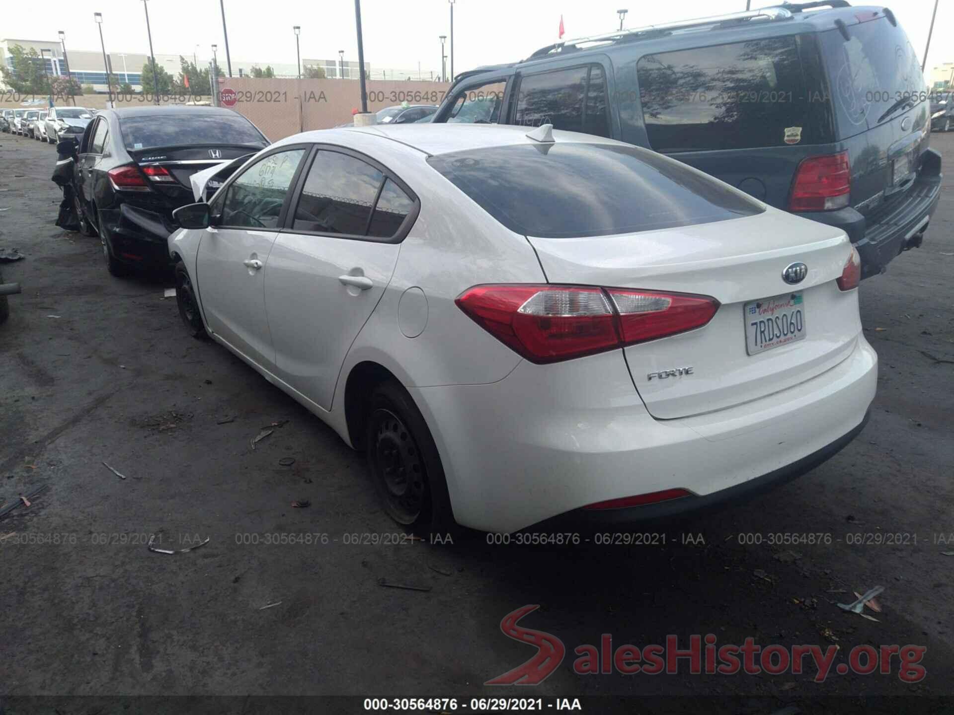 KNAFK4A69G5577599 2016 KIA FORTE