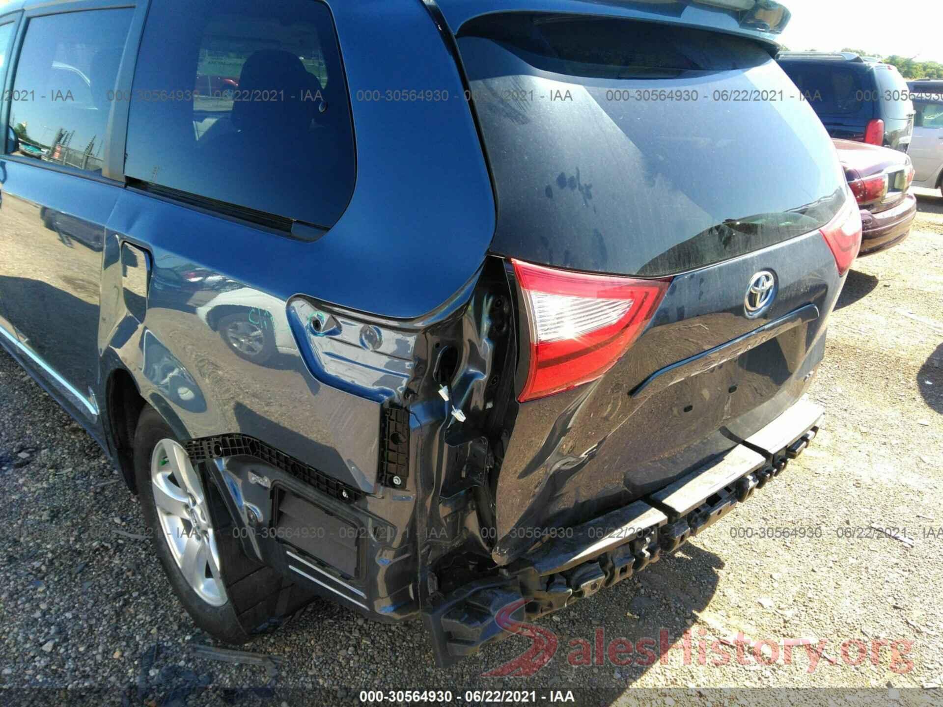 5TDKZ3DC4HS840991 2017 TOYOTA SIENNA