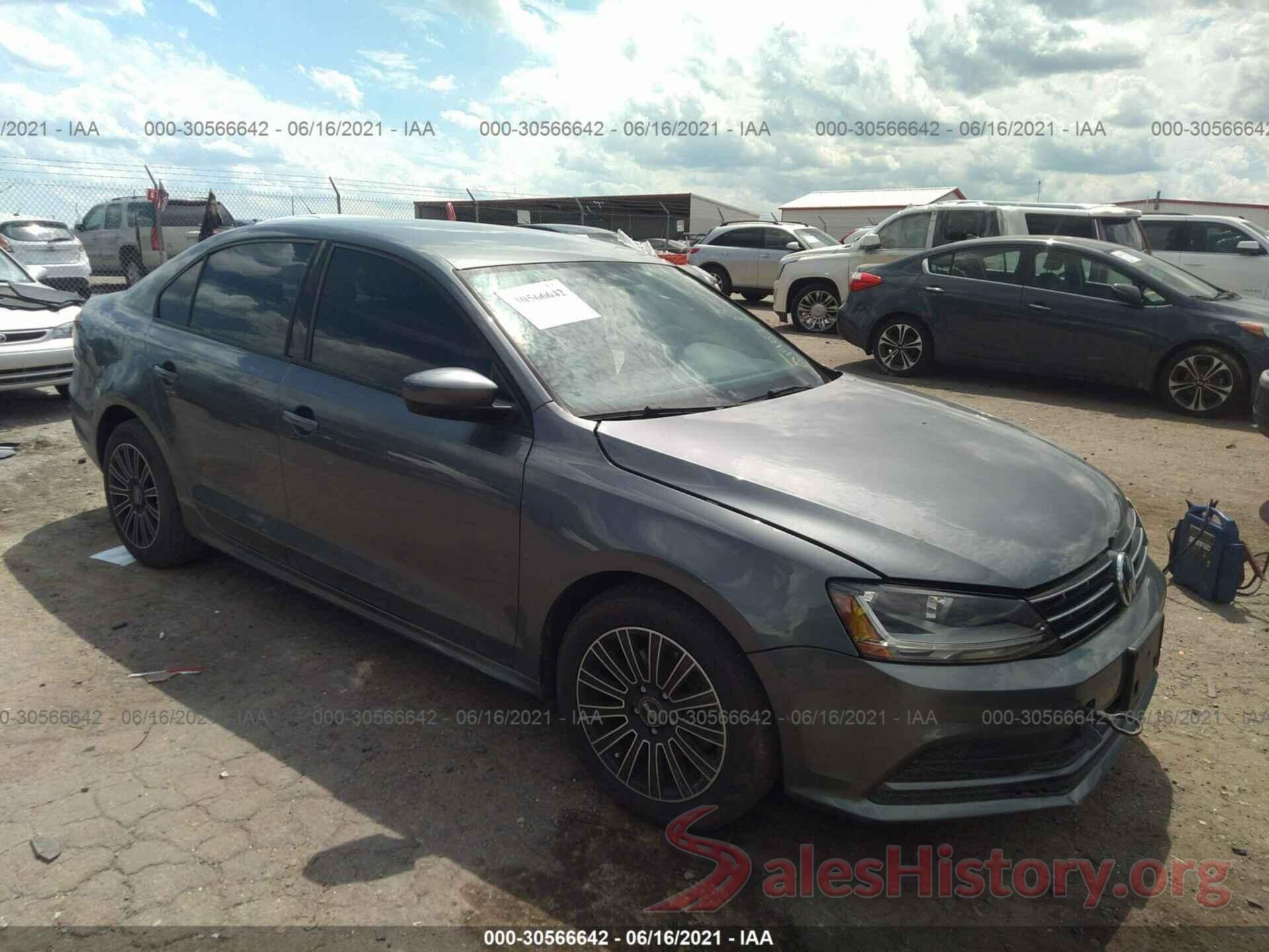 3VW167AJ2JM214907 2018 VOLKSWAGEN JETTA