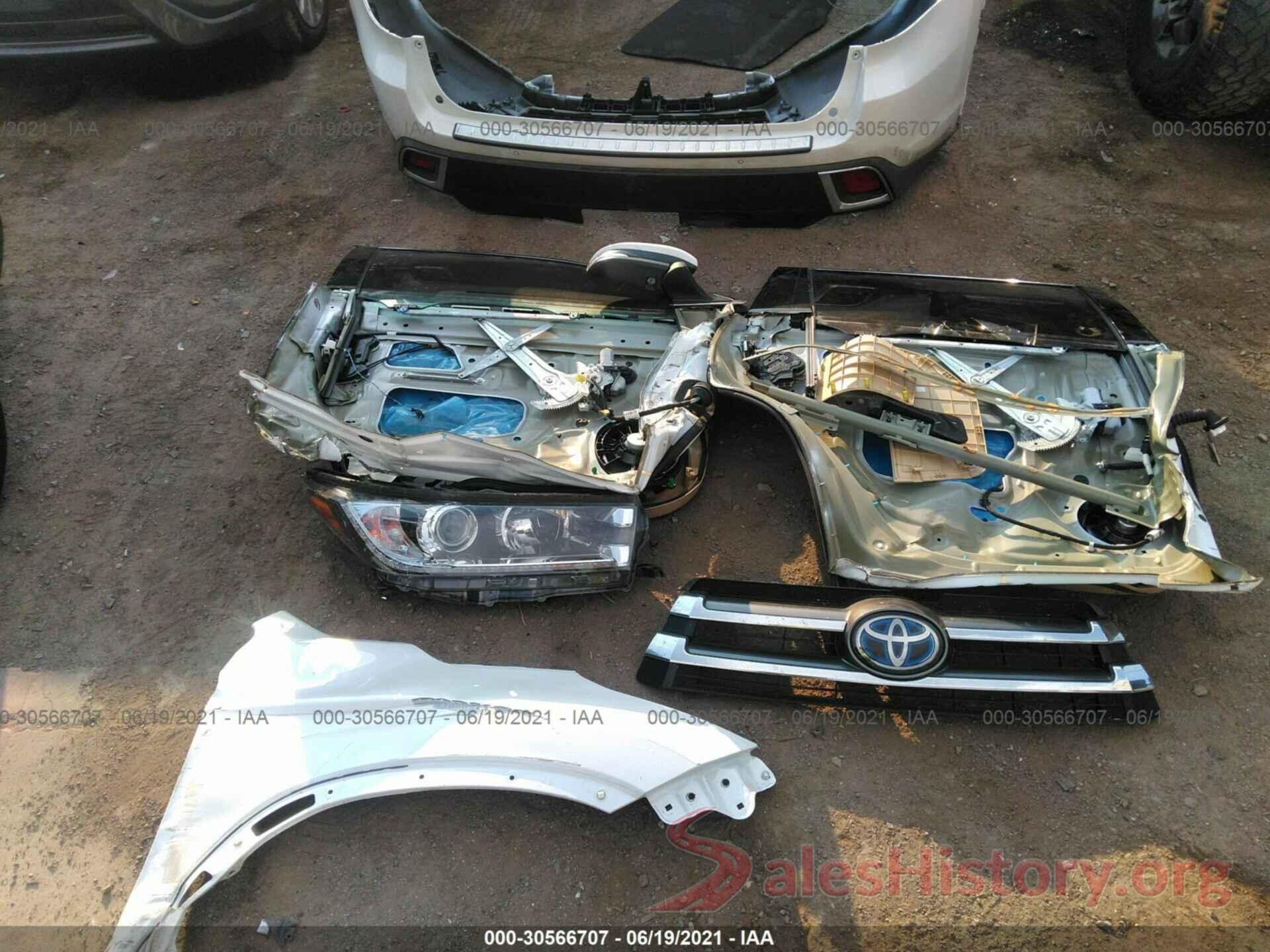 5TDDGRFH7KS070867 2019 TOYOTA HIGHLANDER