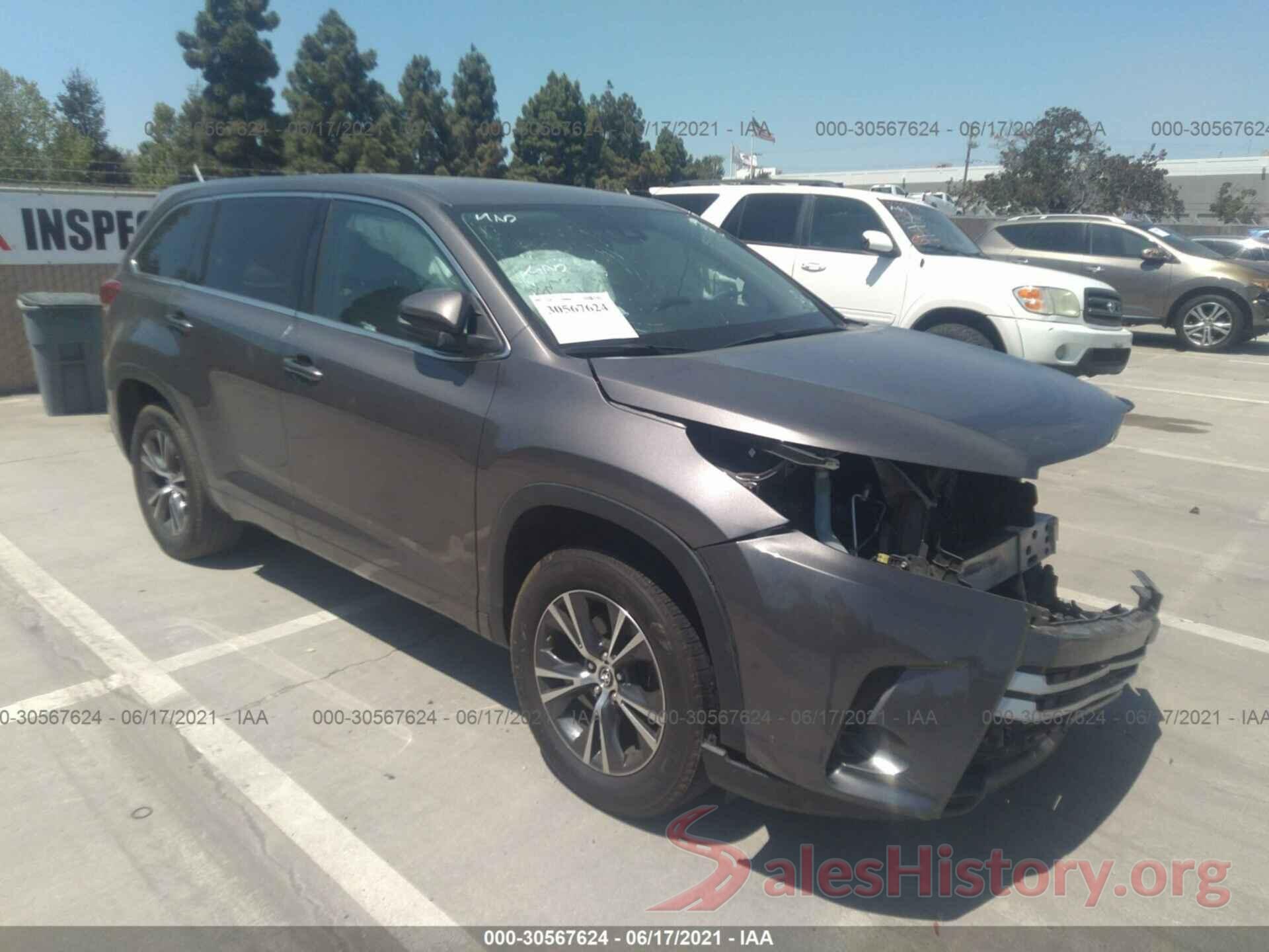 5TDZARFH8HS026473 2017 TOYOTA HIGHLANDER