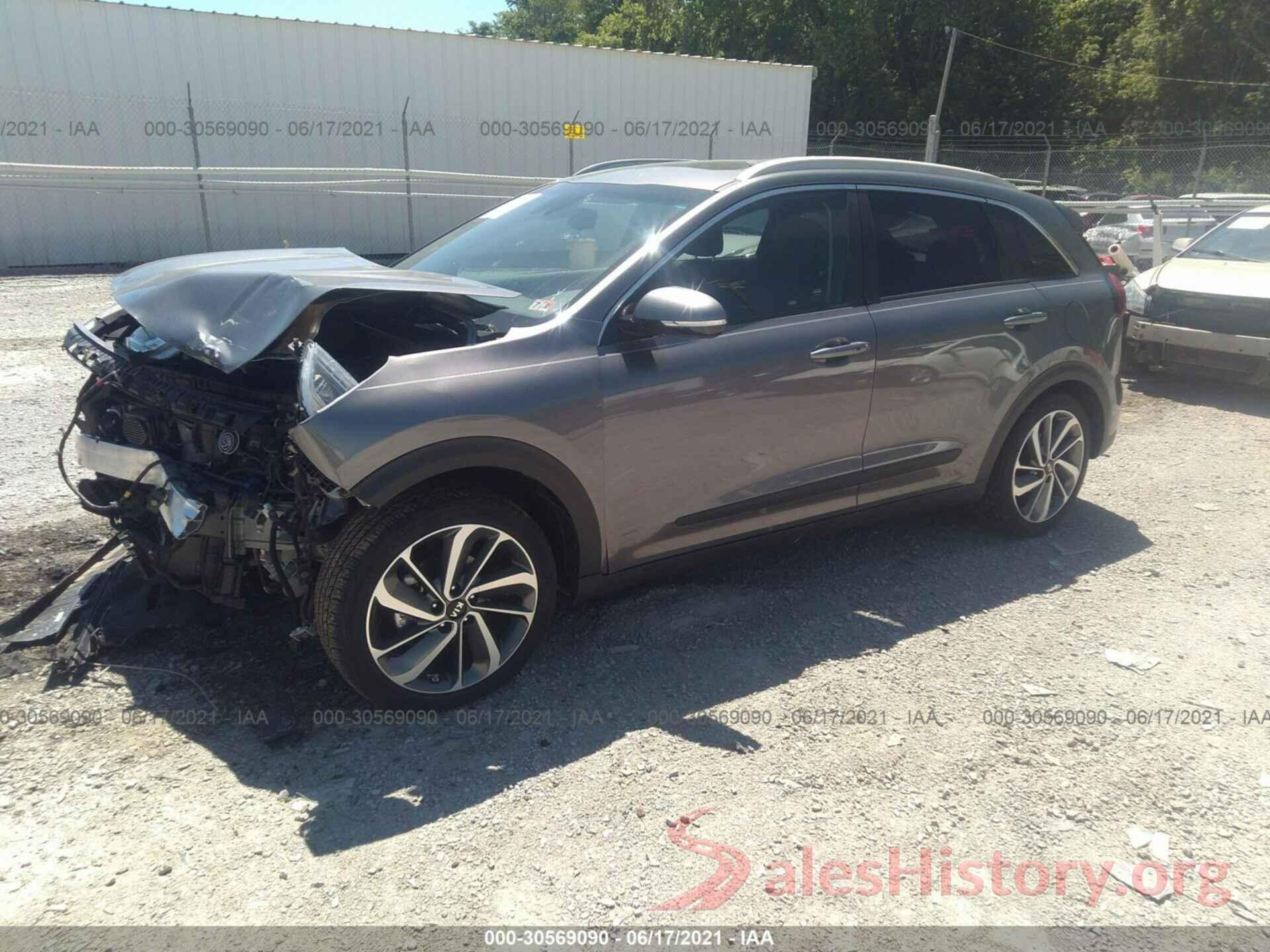 KNDCE3LC2J5164764 2018 KIA NIRO