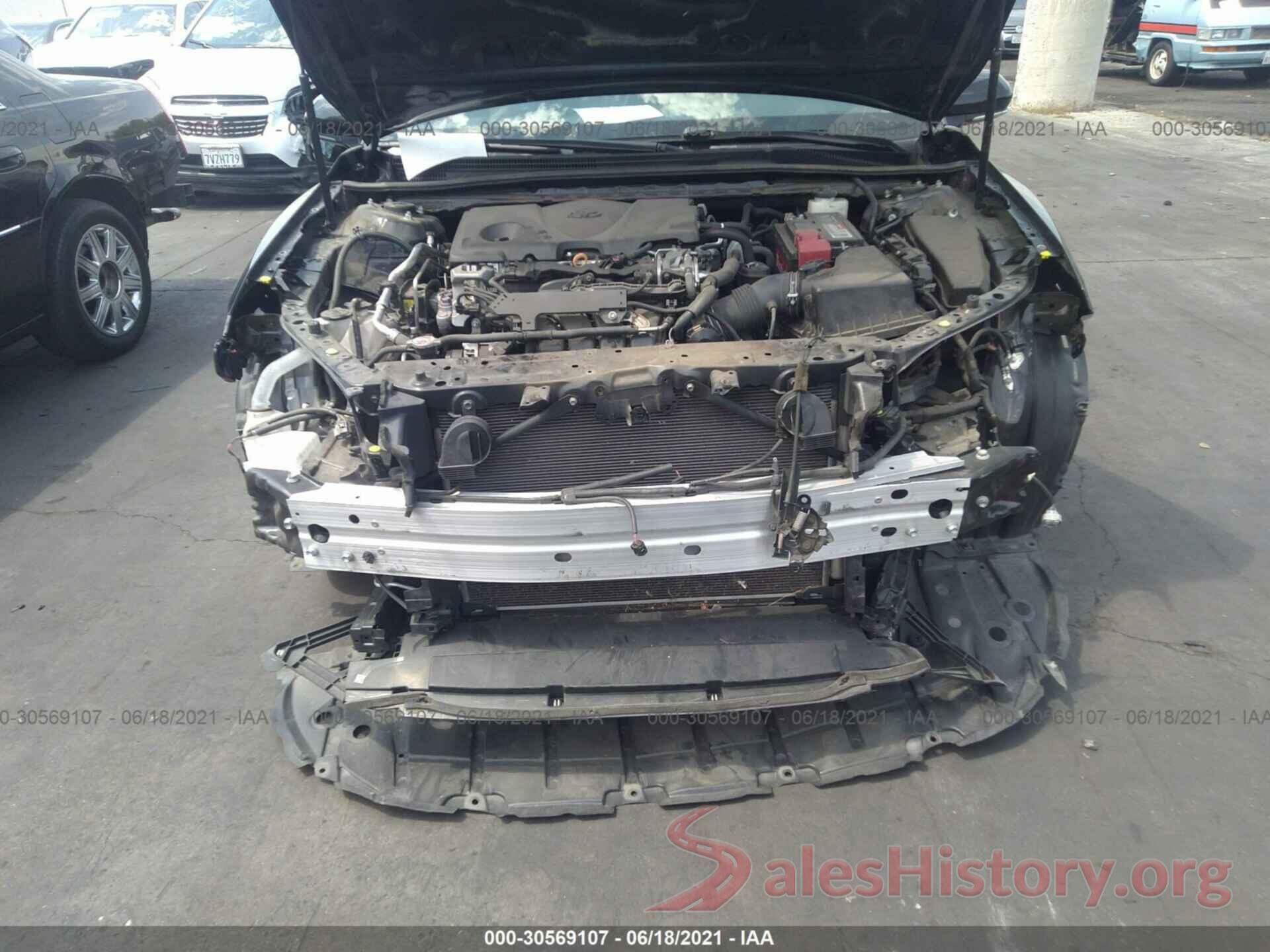 4T1B61HK0JU014814 2018 TOYOTA CAMRY