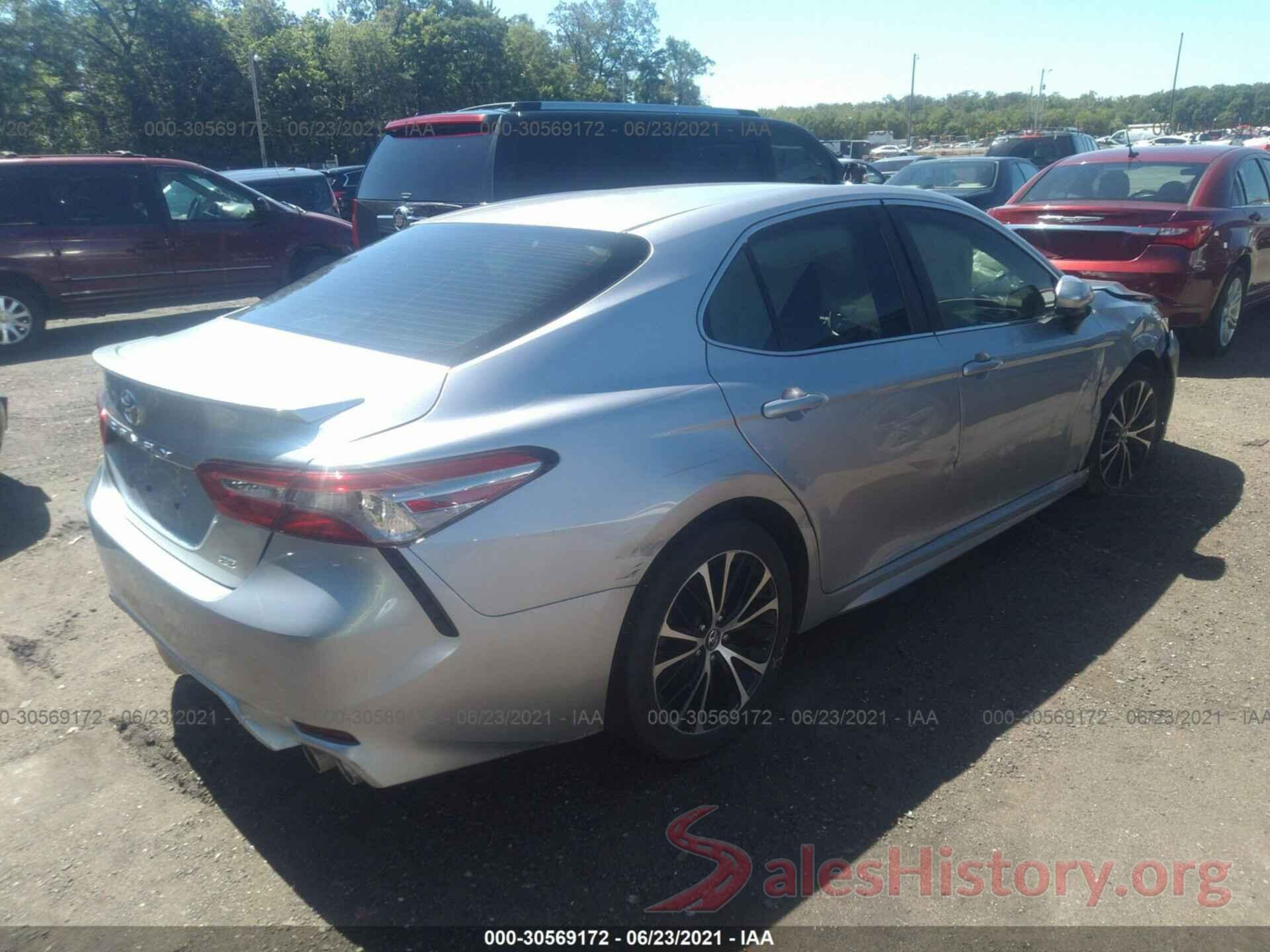 4T1B11HK9JU138188 2018 TOYOTA CAMRY