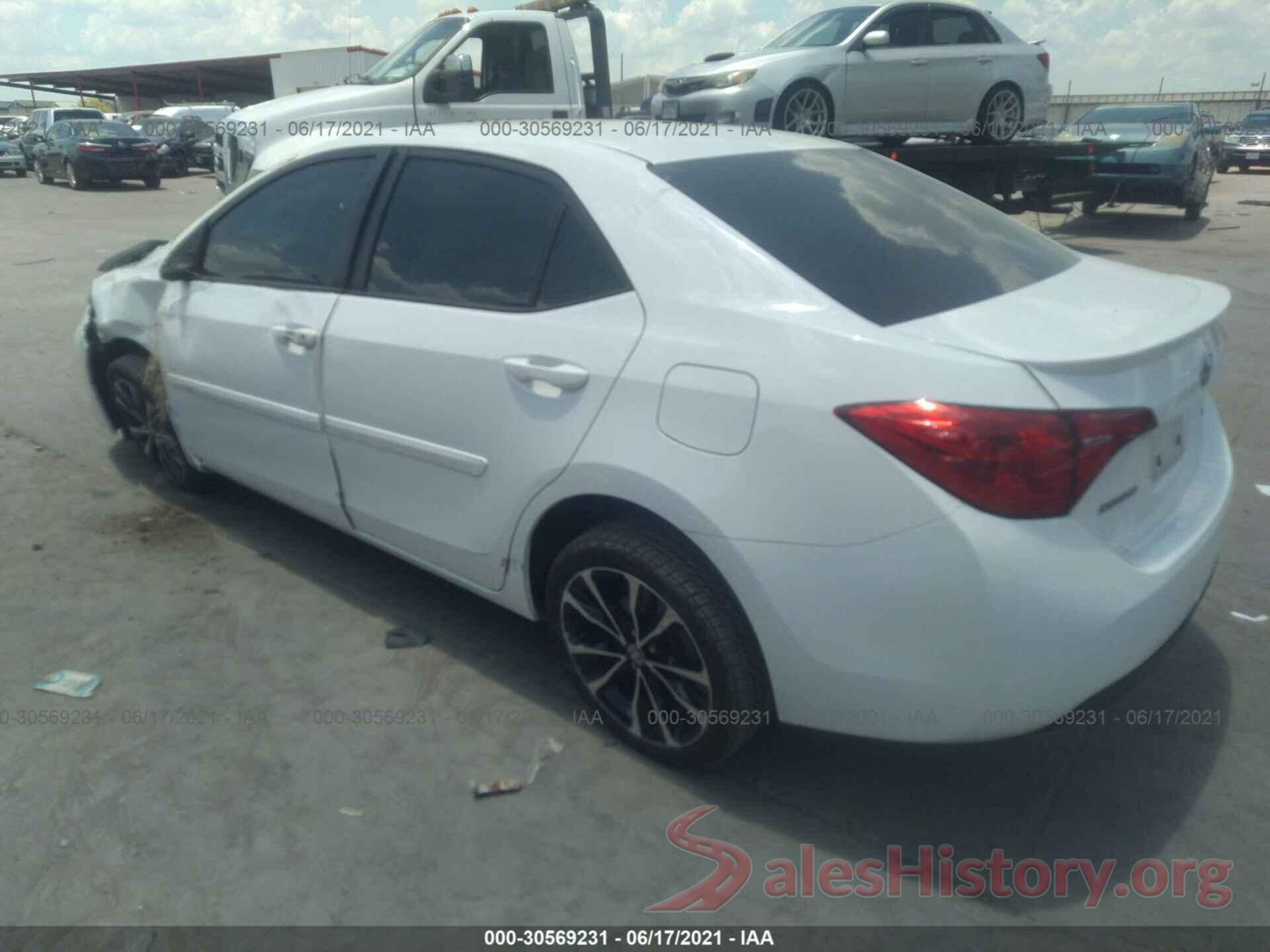 2T1BURHE9JC045642 2018 TOYOTA COROLLA