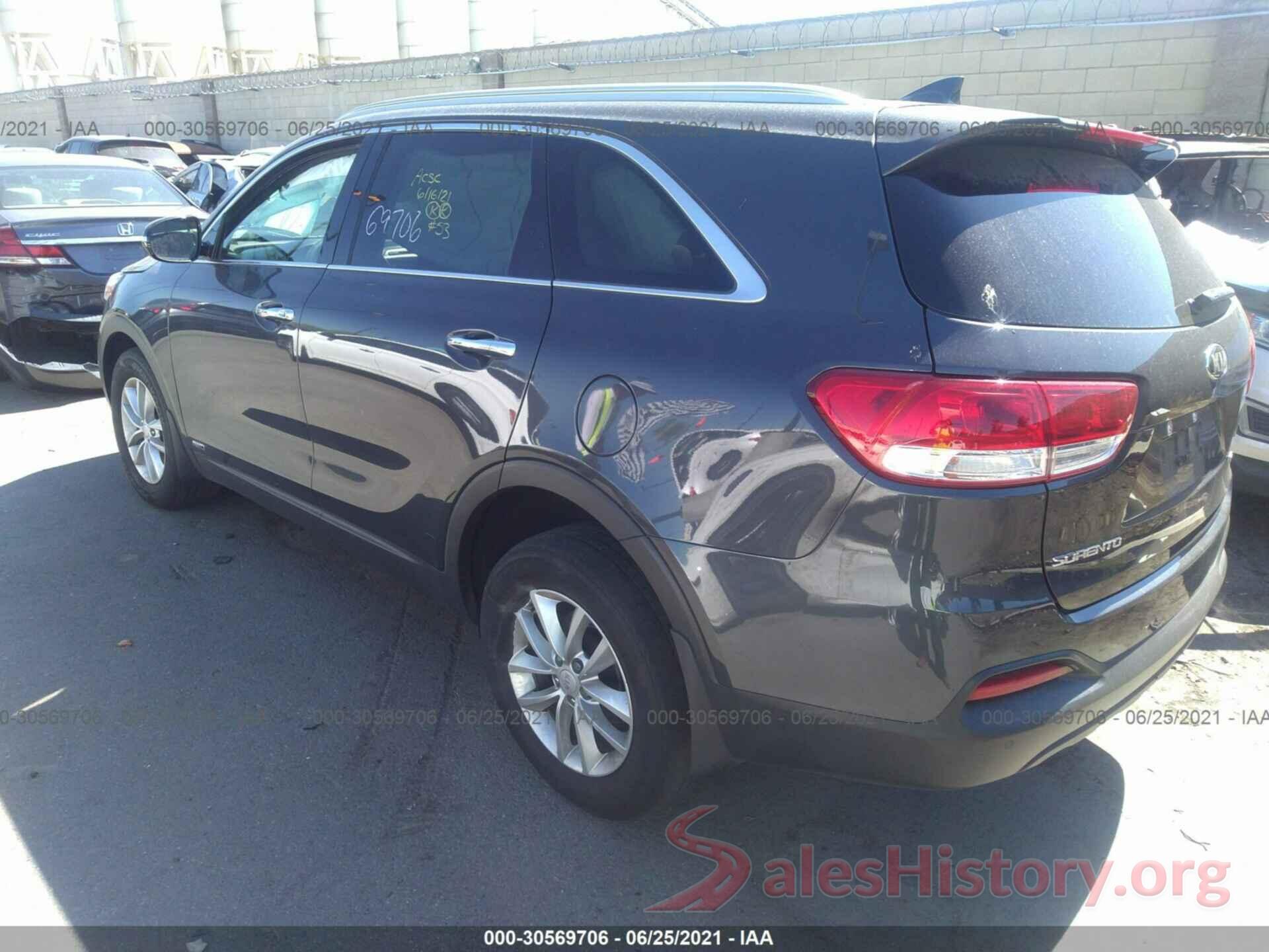 5XYPGDA35JG407155 2018 KIA SORENTO