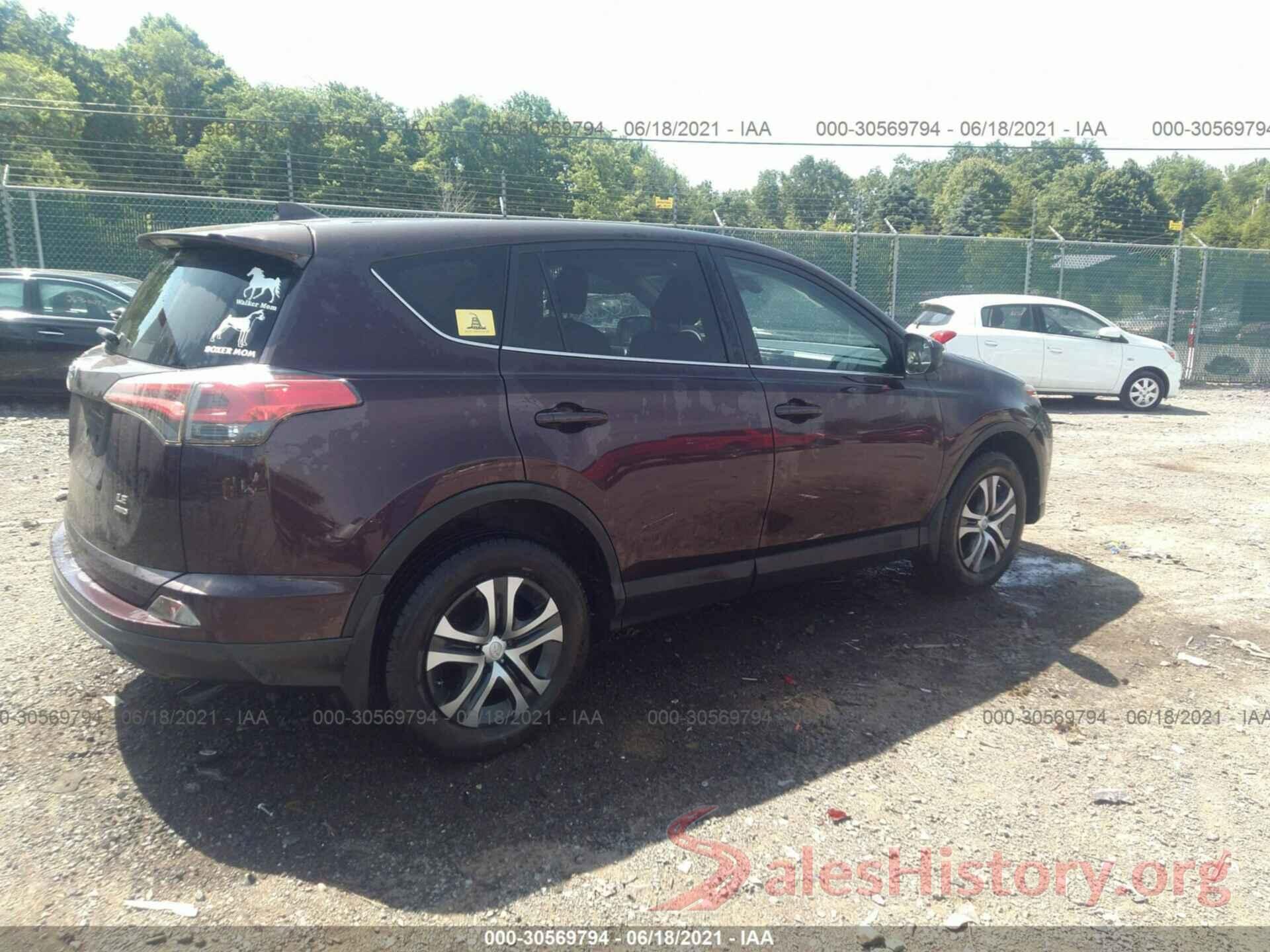 2T3BFREV8JW850035 2018 TOYOTA RAV4