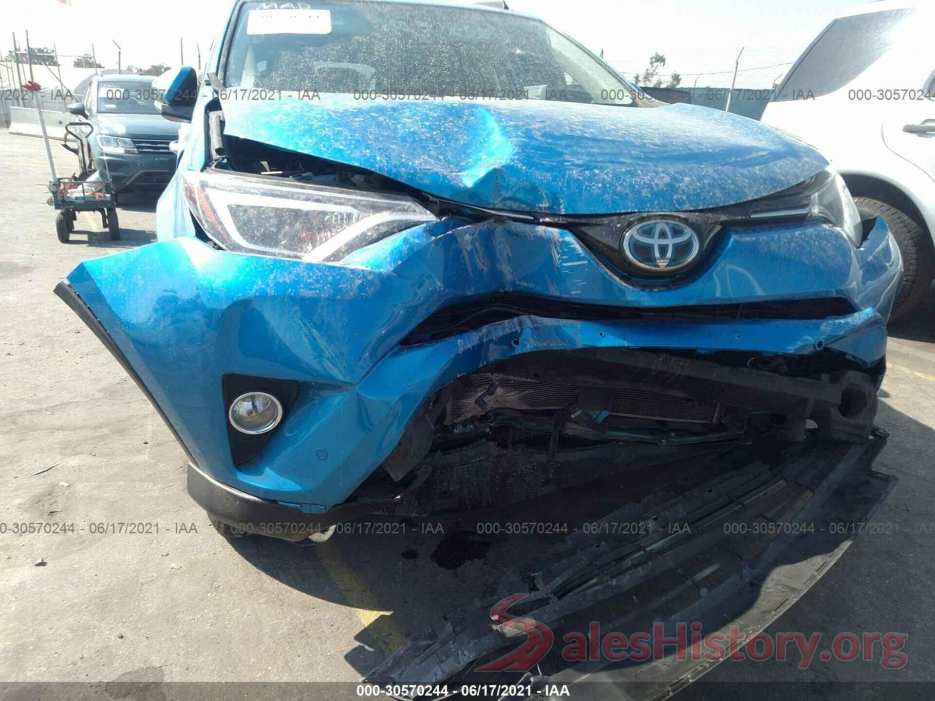 JTMDJREV4JD165437 2018 TOYOTA RAV4