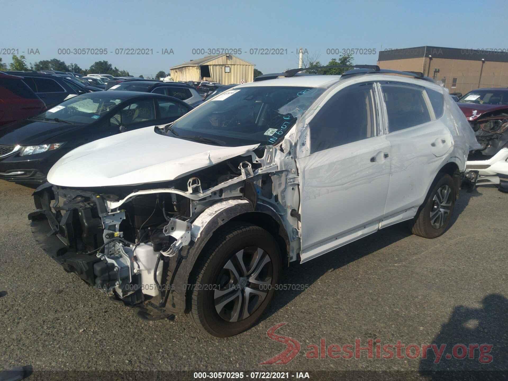 JTMBFREV4HJ708533 2017 TOYOTA RAV4