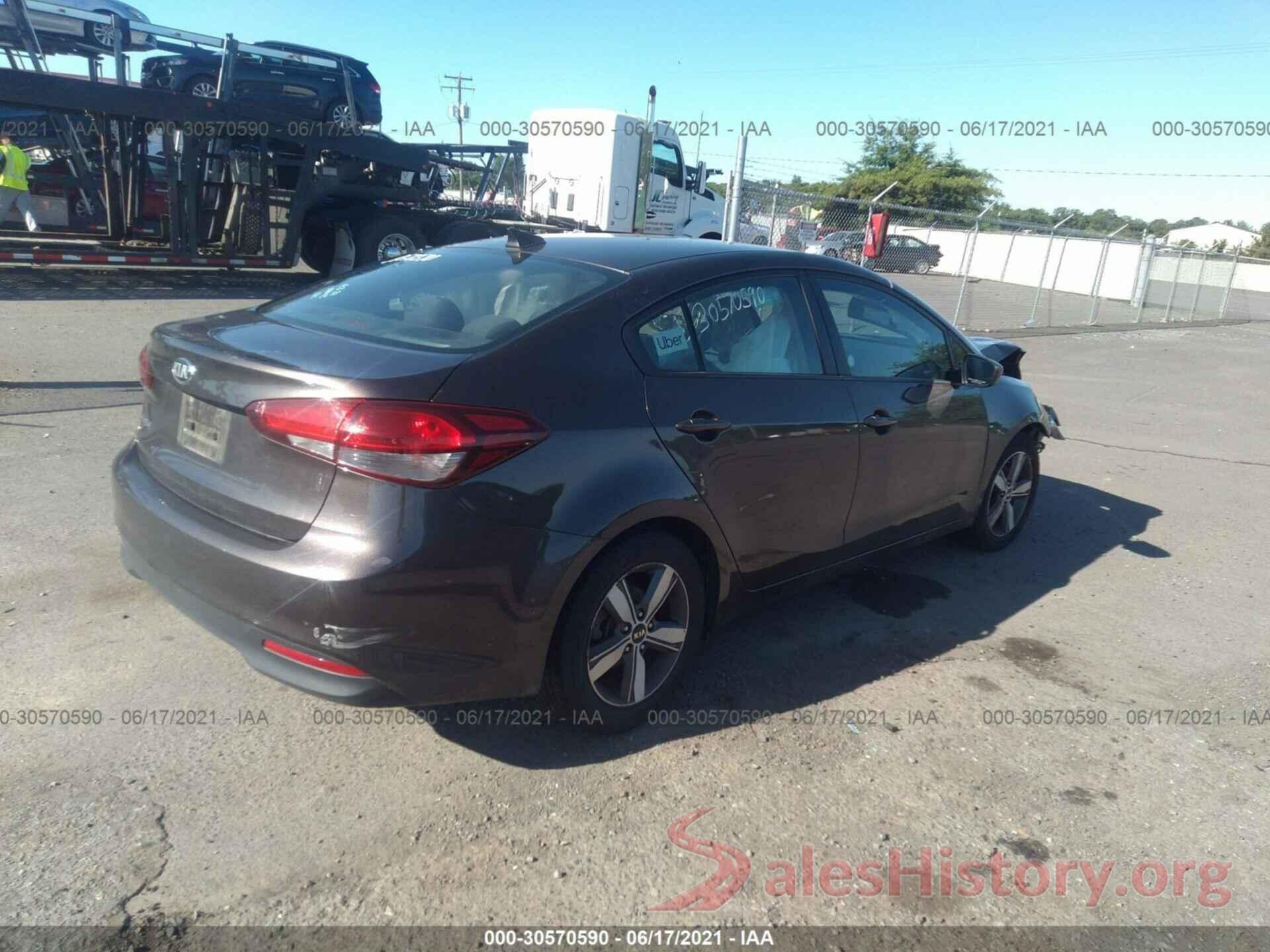 3KPFL4A75JE174109 2018 KIA FORTE