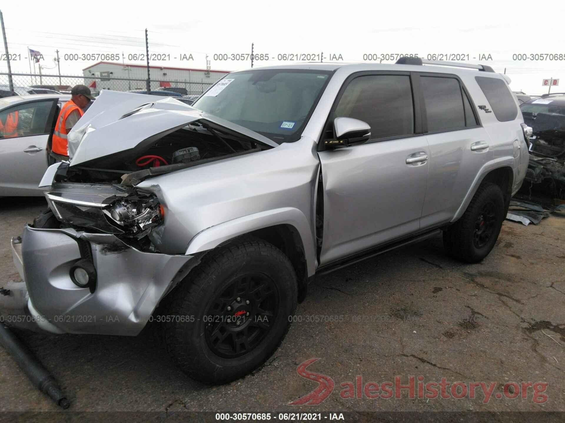 JTEBU5JR4J5591215 2018 TOYOTA 4RUNNER