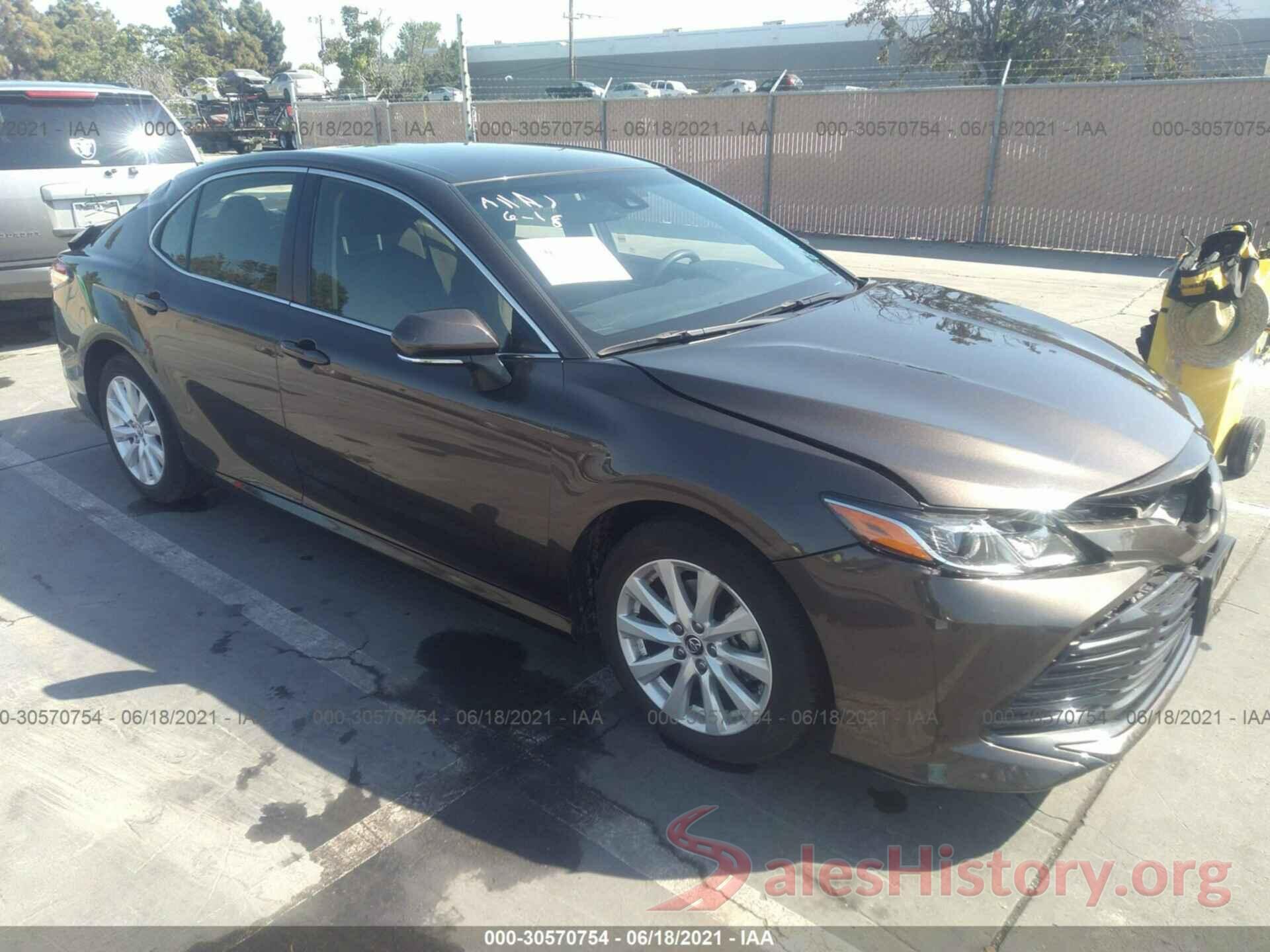 JTNB11HK4J3066516 2018 TOYOTA CAMRY