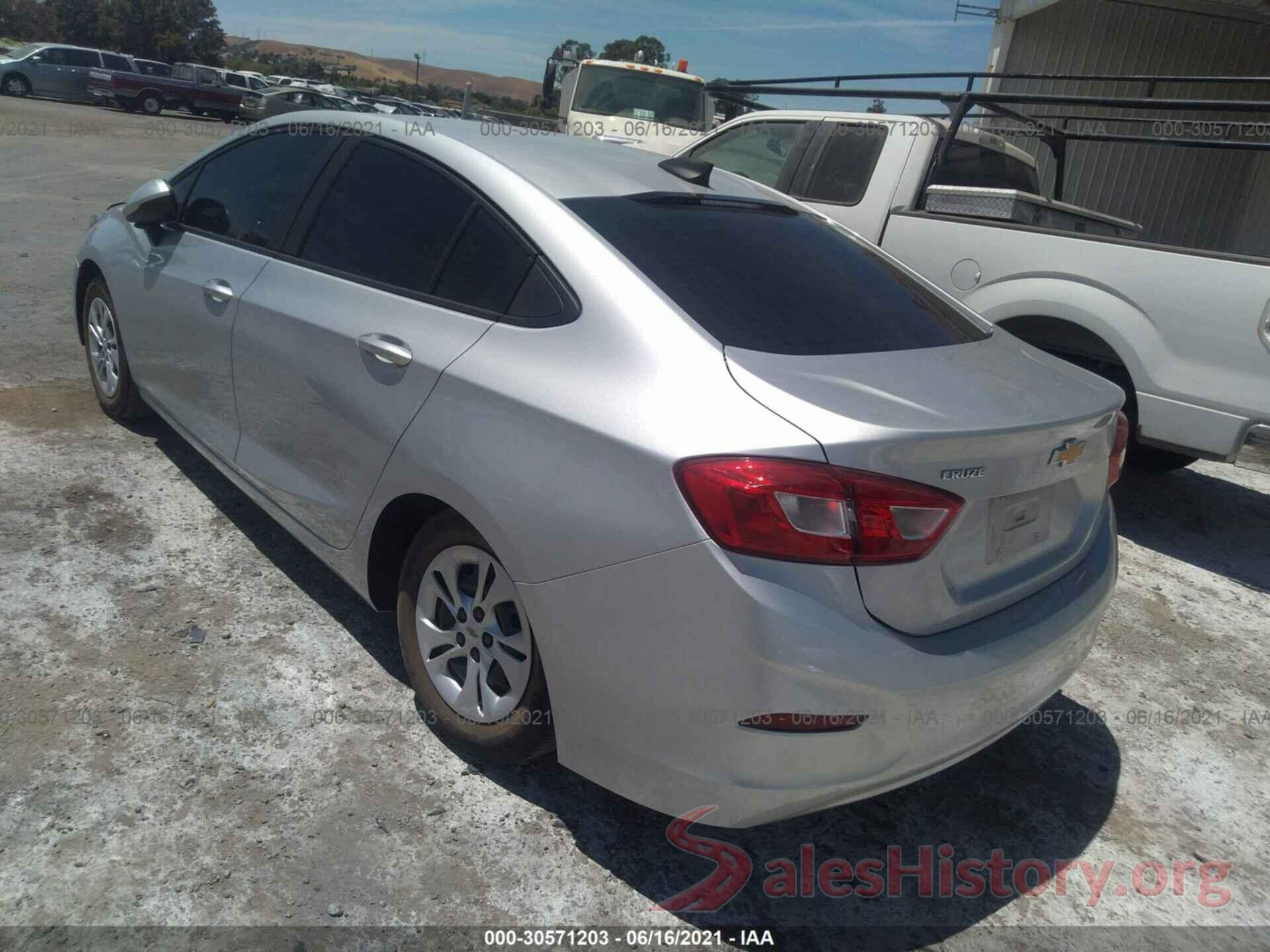 1G1BC5SM3K7122464 2019 CHEVROLET CRUZE