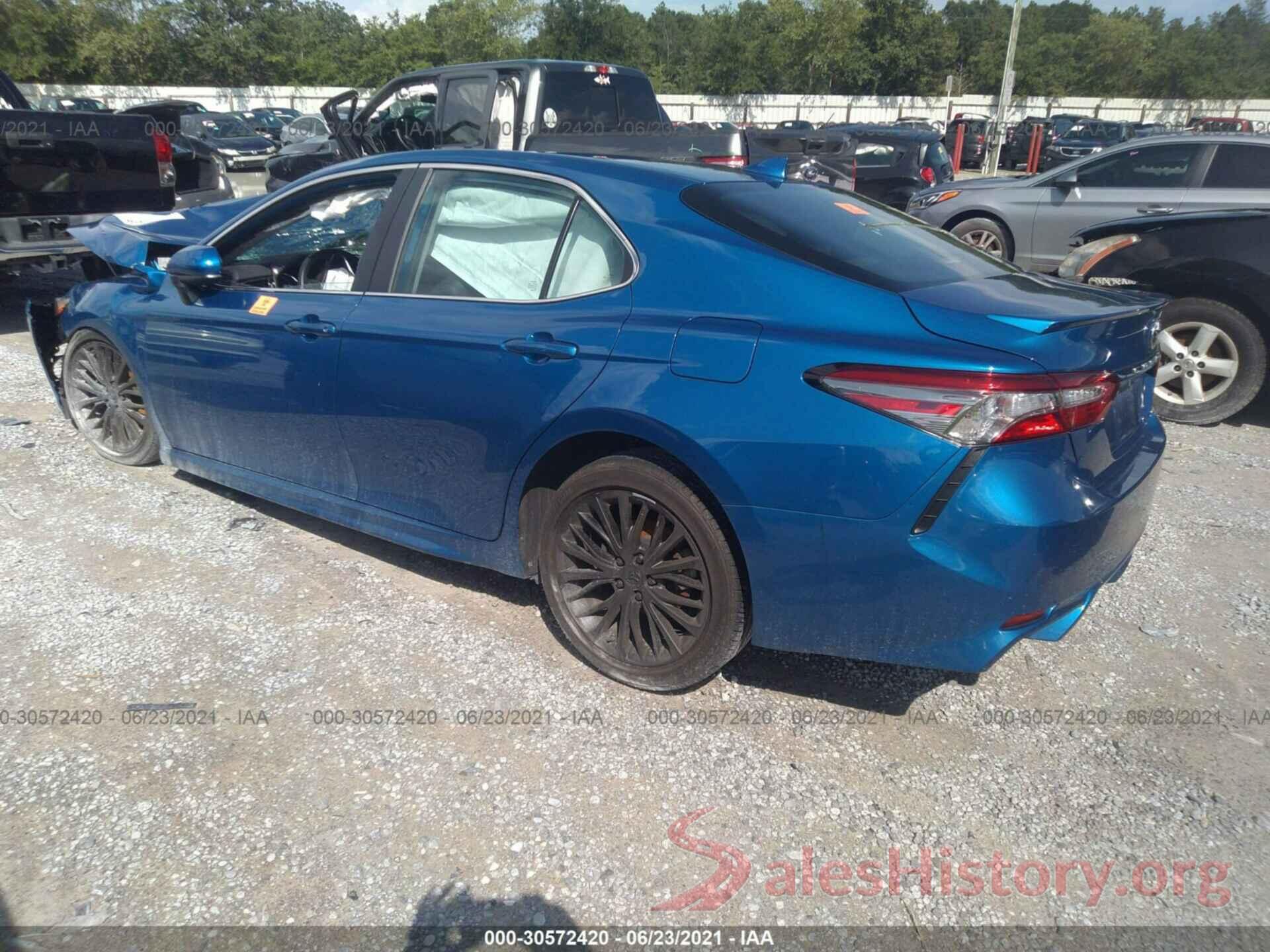 4T1B11HK4KU267800 2019 TOYOTA CAMRY