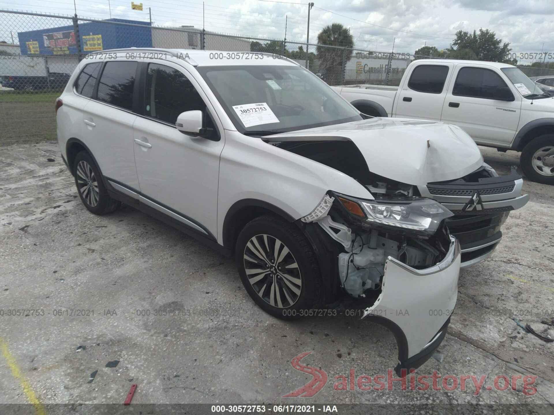 JA4AZ3A35LZ021215 2020 MITSUBISHI OUTLANDER