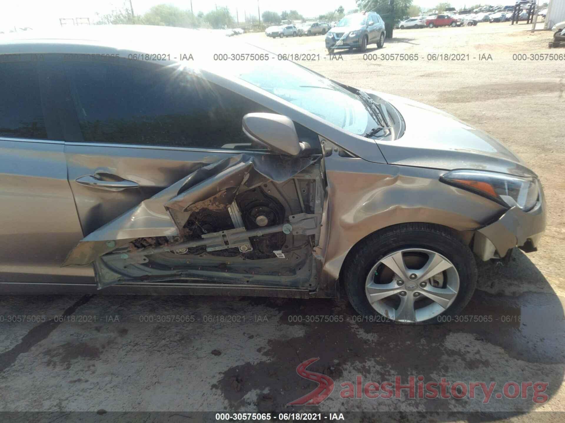 5NPDH4AE1GH732128 2016 HYUNDAI ELANTRA