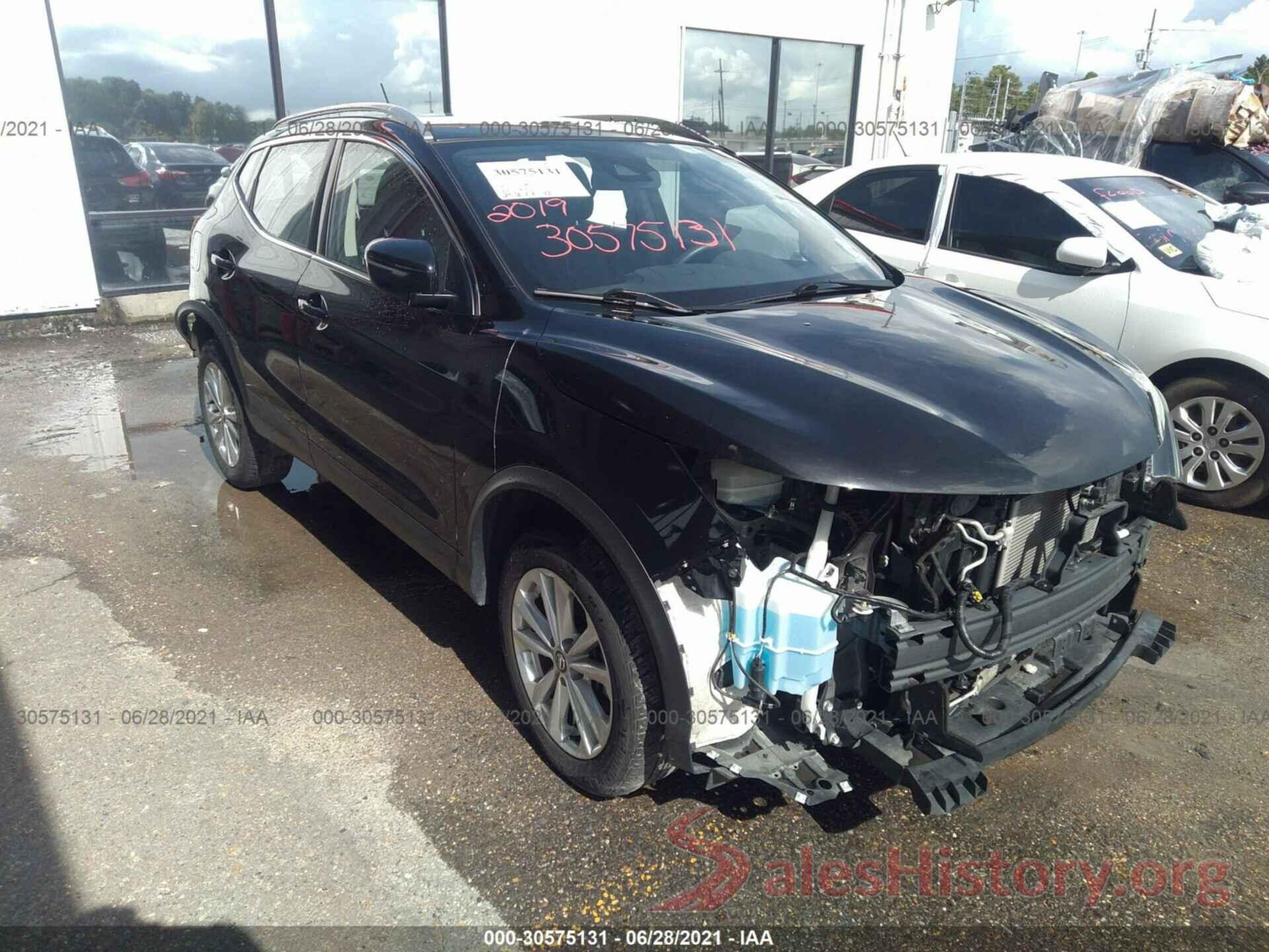 JN1BJ1CP2KW236429 2019 NISSAN ROGUE SPORT