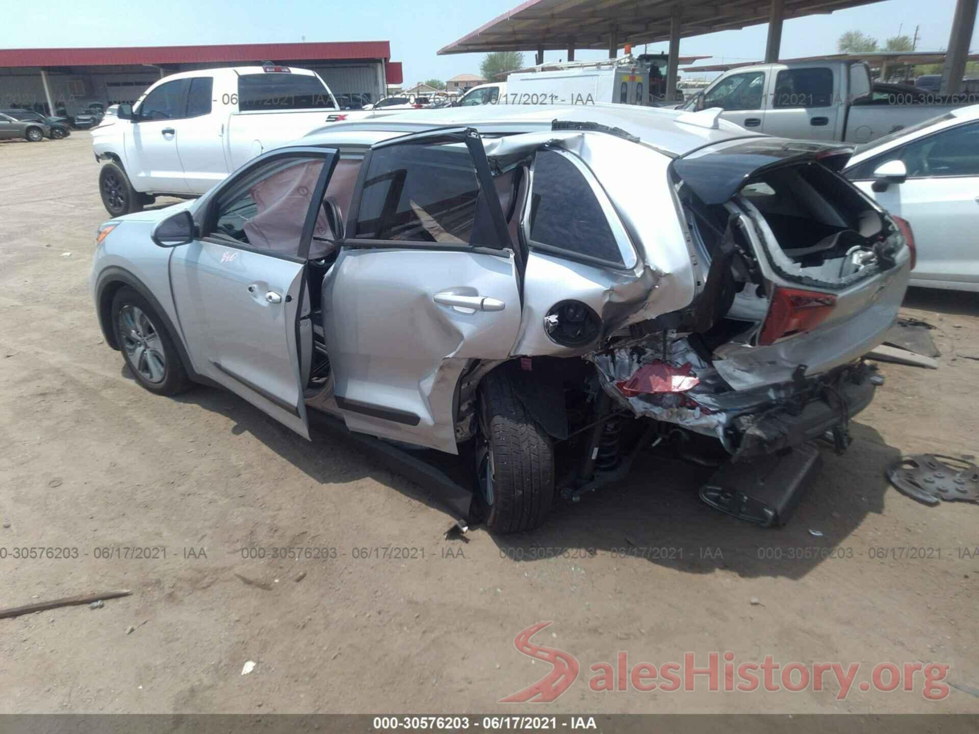 KNDCB3LC5L5397422 2020 KIA NIRO