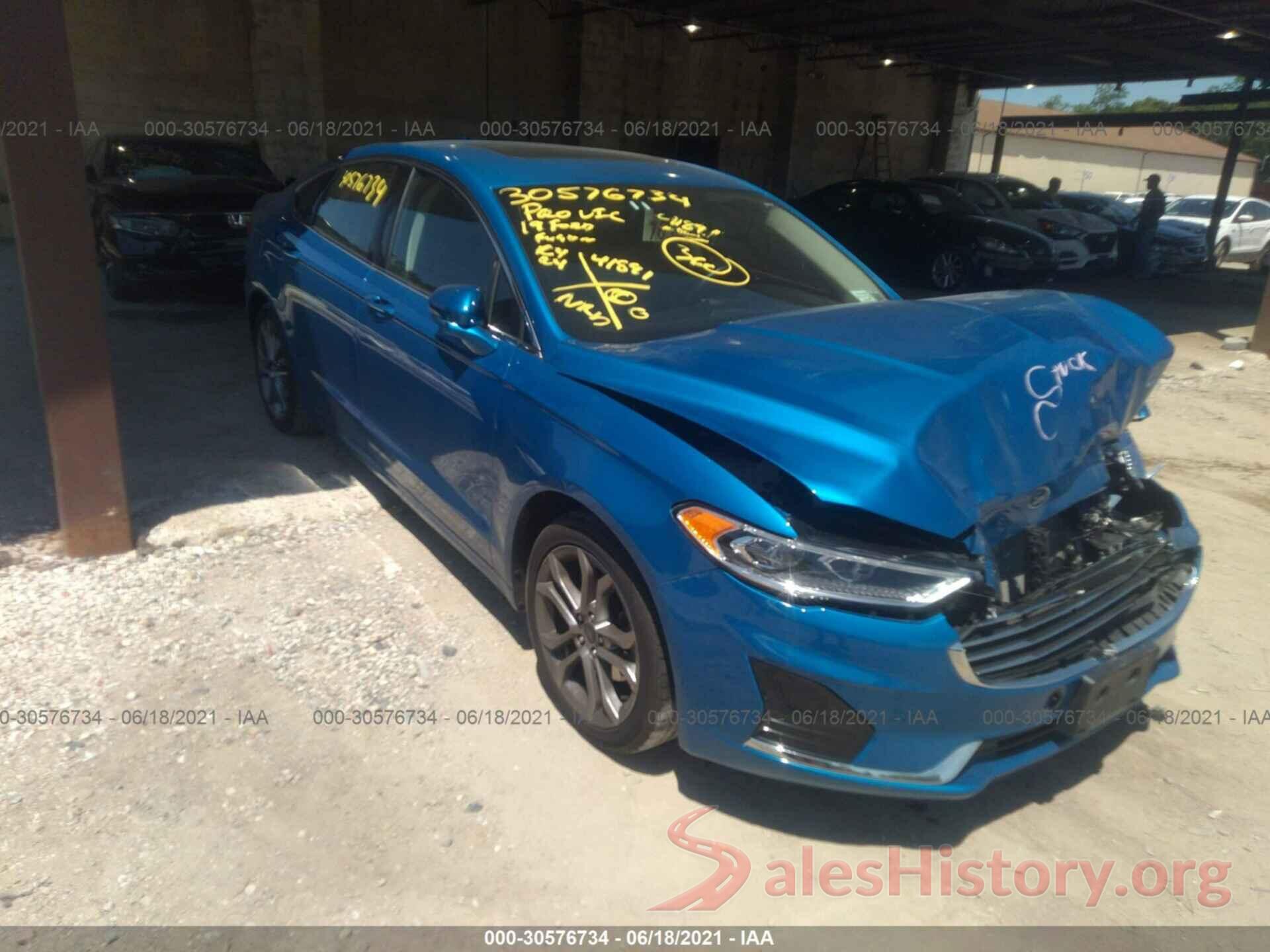 3FA6P0CD2KR181423 2019 FORD FUSION