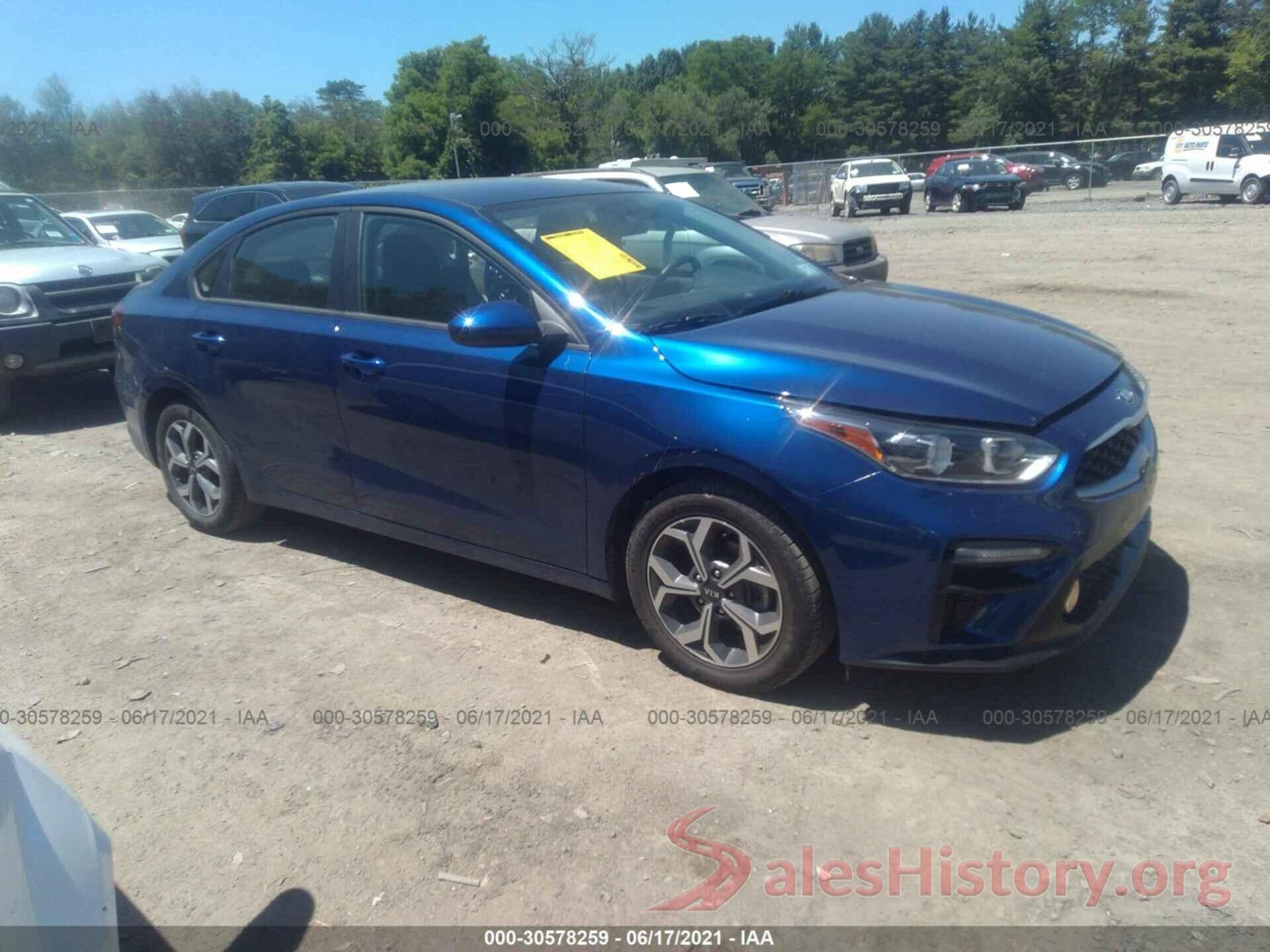 3KPF24AD9KE103568 2019 KIA FORTE