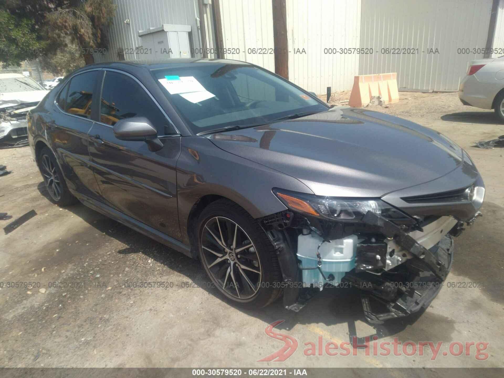 4T1G11AK0MU568390 2021 TOYOTA CAMRY