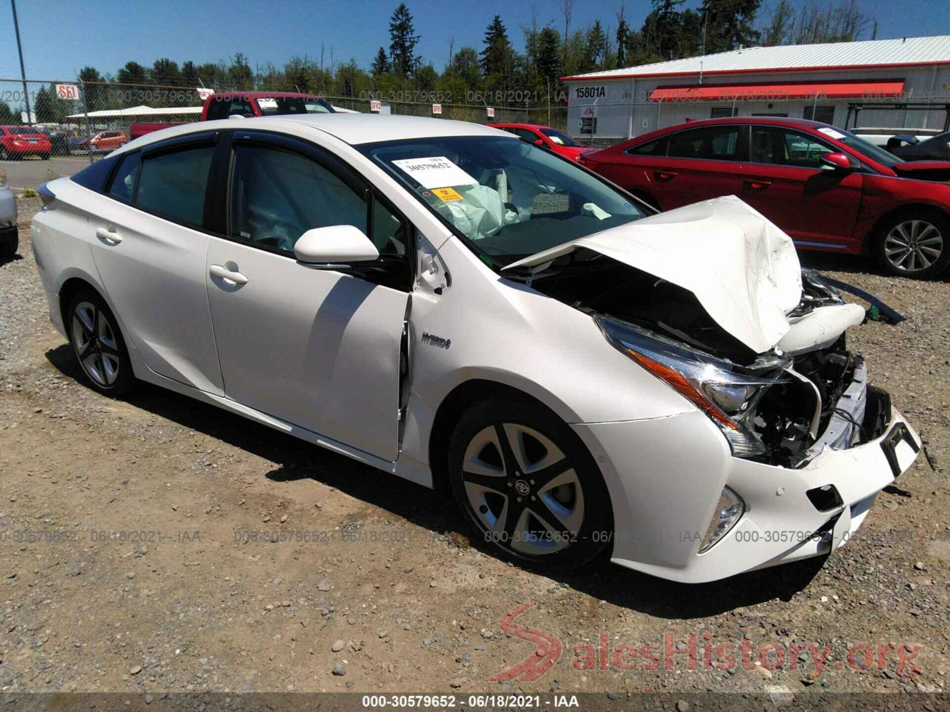 JTDKARFU8J3067529 2018 TOYOTA PRIUS