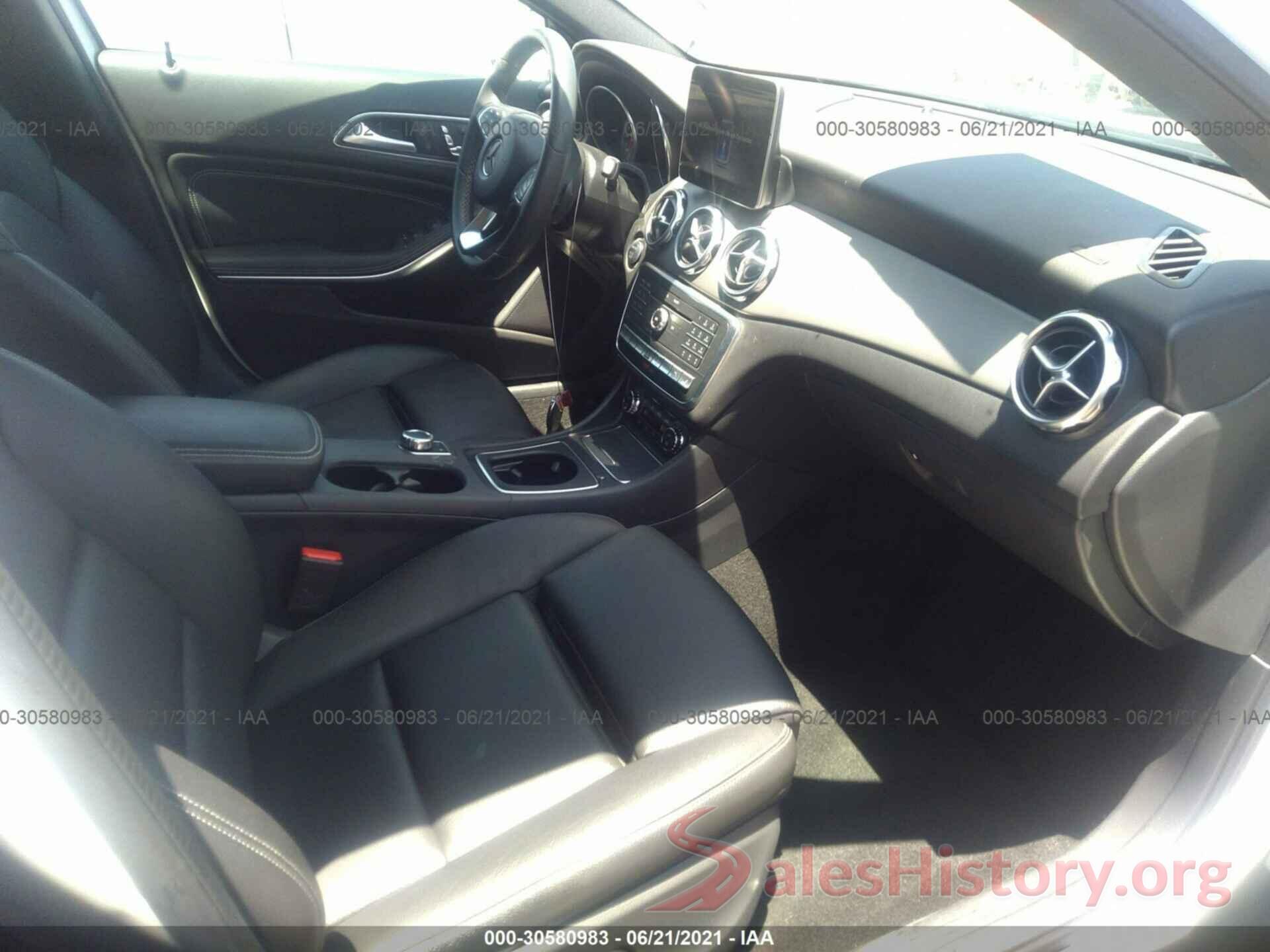 WDCTG4GB5JJ484308 2018 MERCEDES-BENZ GLA