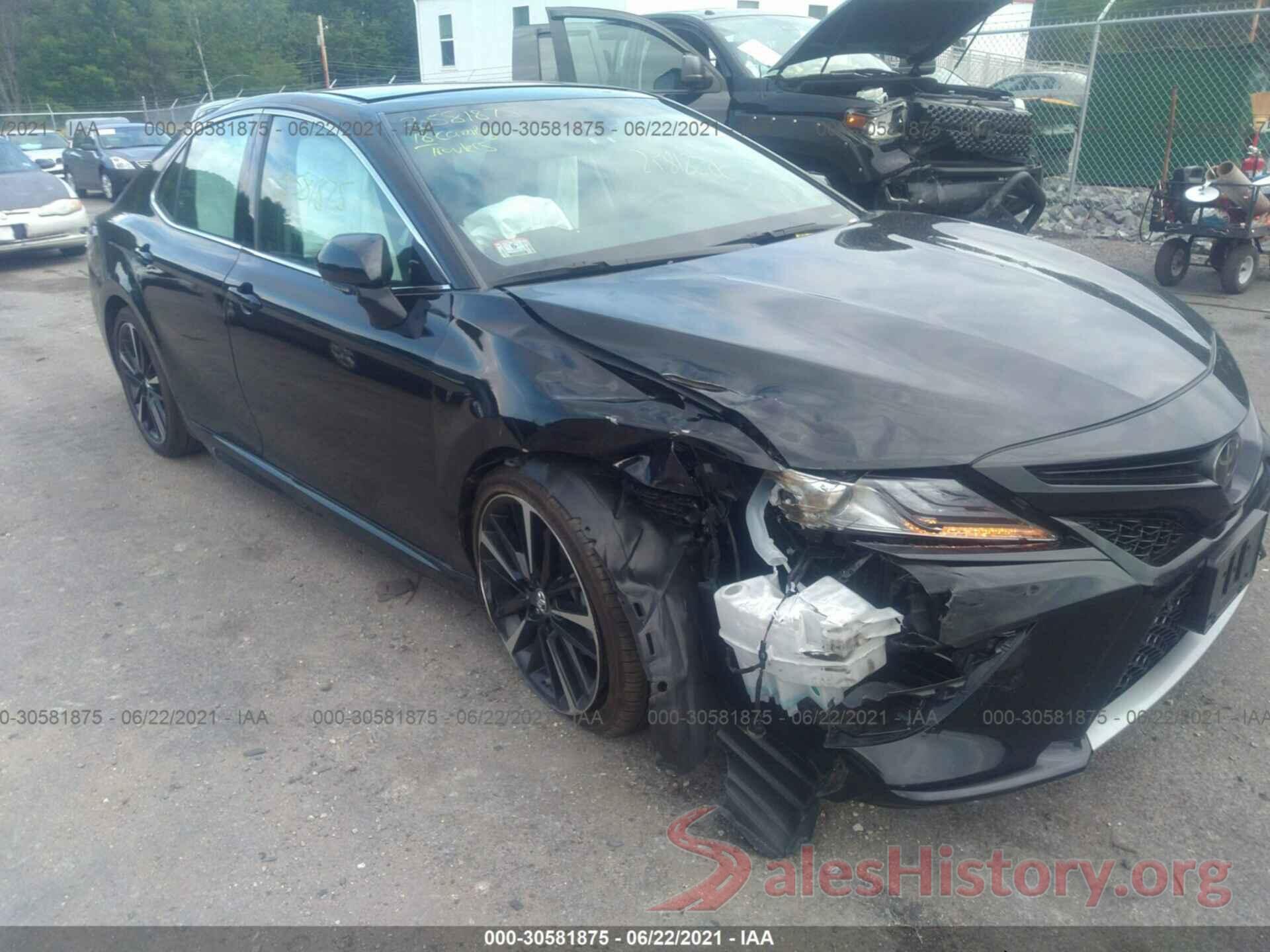 4T1BZ1HK1JU503472 2018 TOYOTA CAMRY