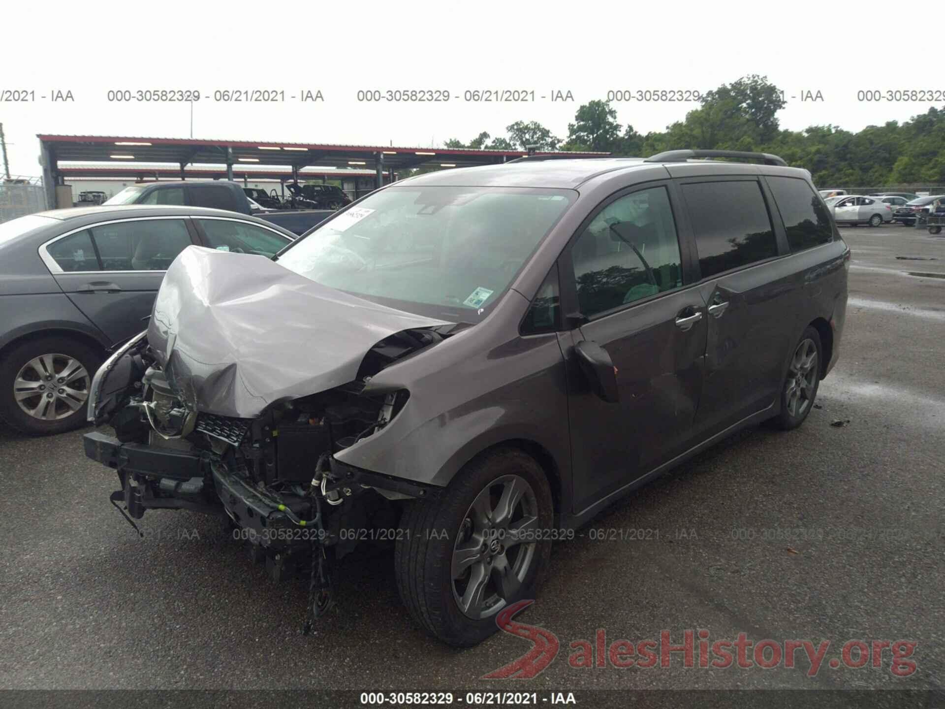 5TDXZ3DC5KS971229 2019 TOYOTA SIENNA