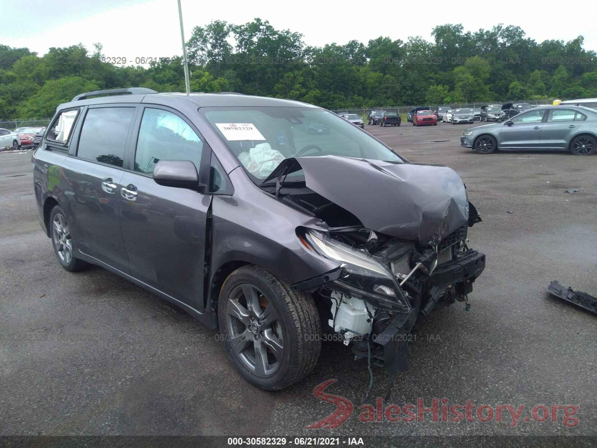 5TDXZ3DC5KS971229 2019 TOYOTA SIENNA