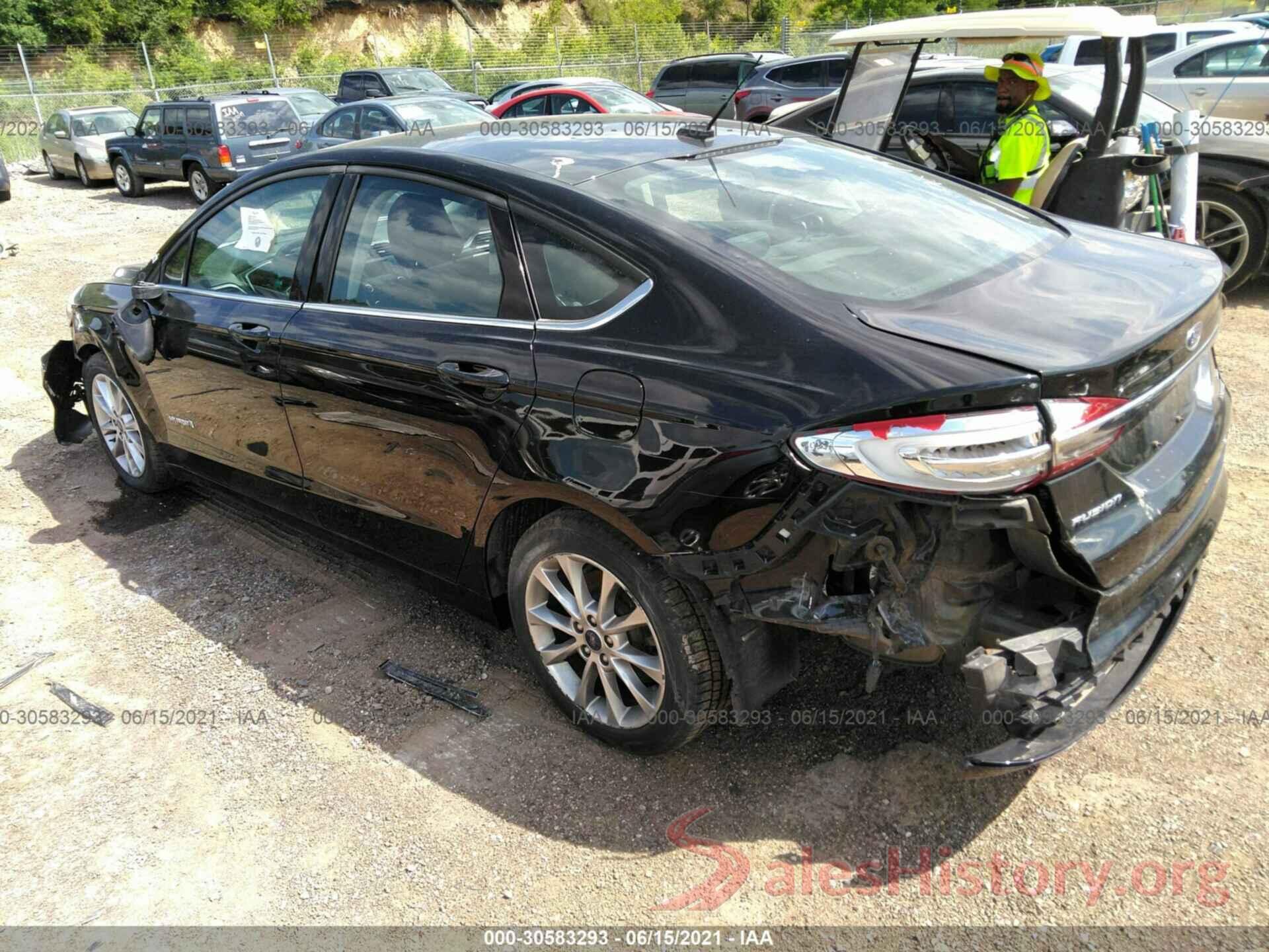 3FA6P0LU8HR231007 2017 FORD FUSION