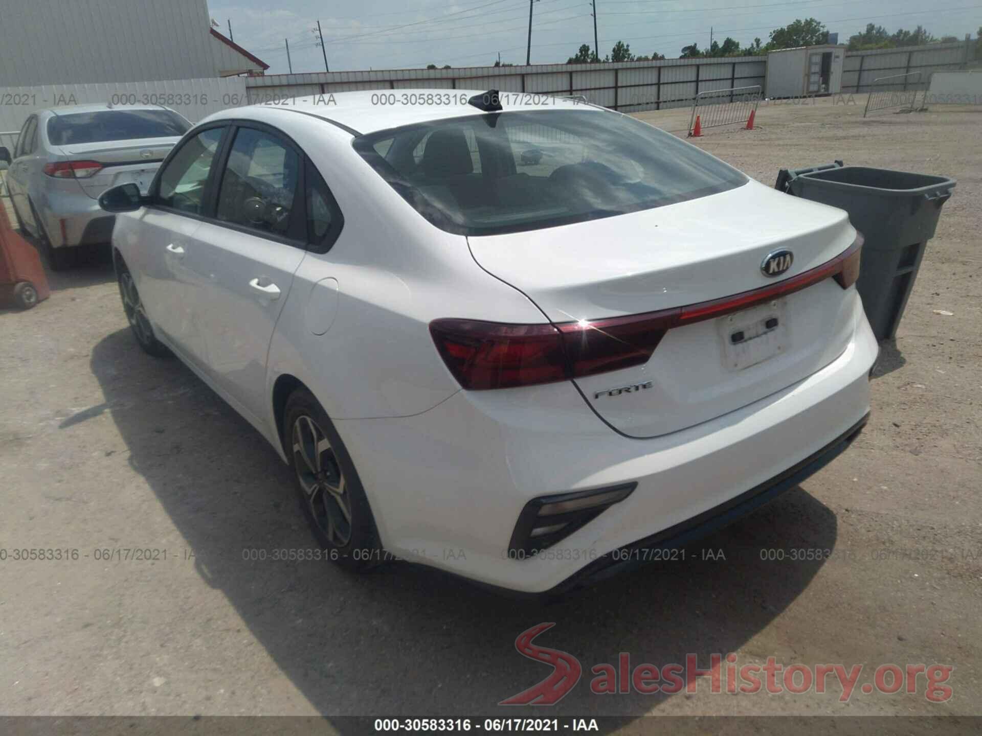 3KPF24AD4KE008657 2019 KIA FORTE