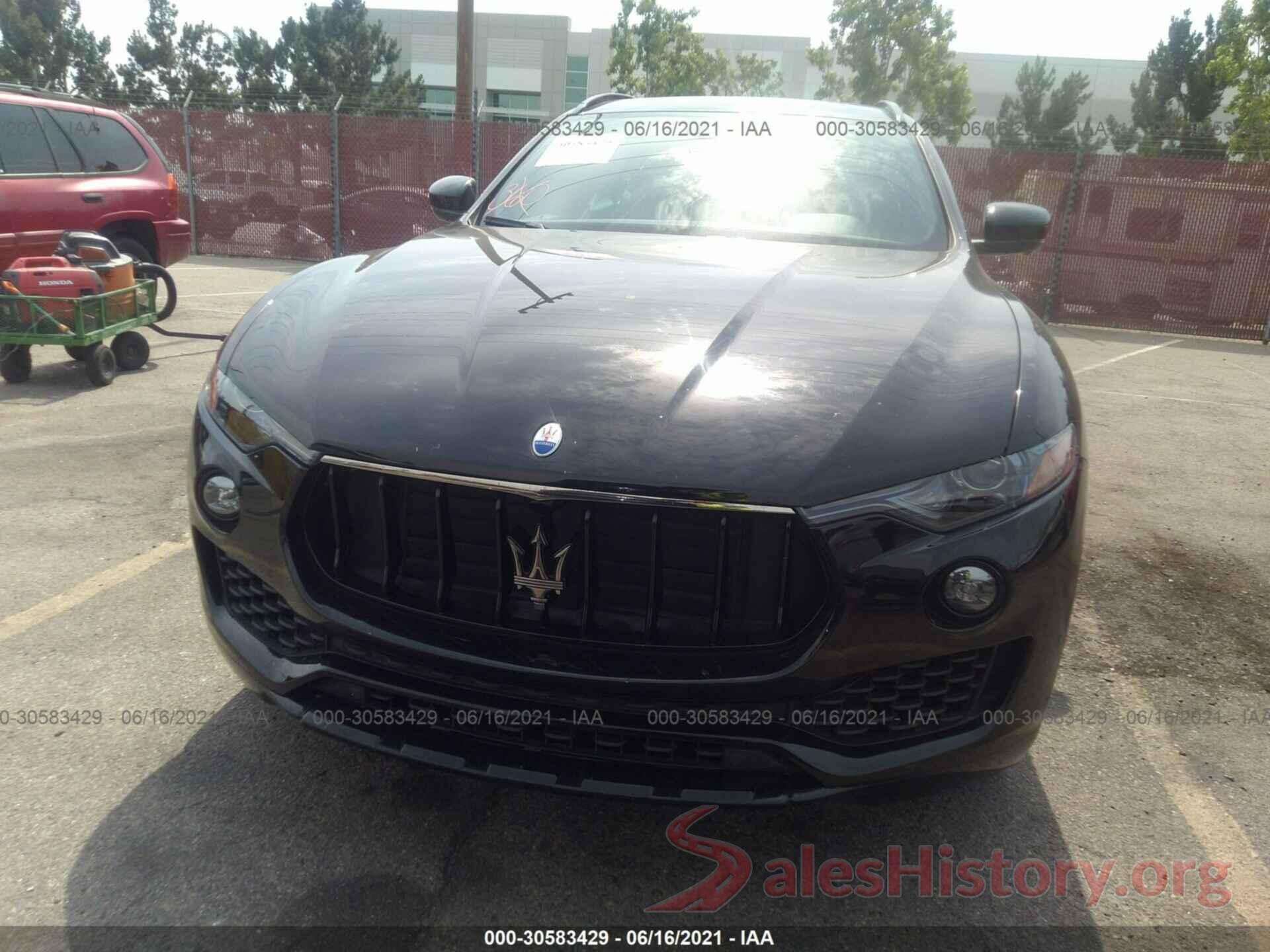 ZN661XUS3JX302000 2018 MASERATI LEVANTE