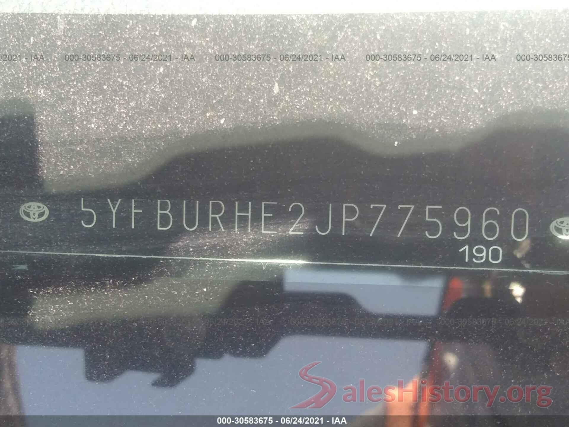 5YFBURHE2JP775960 2018 TOYOTA COROLLA