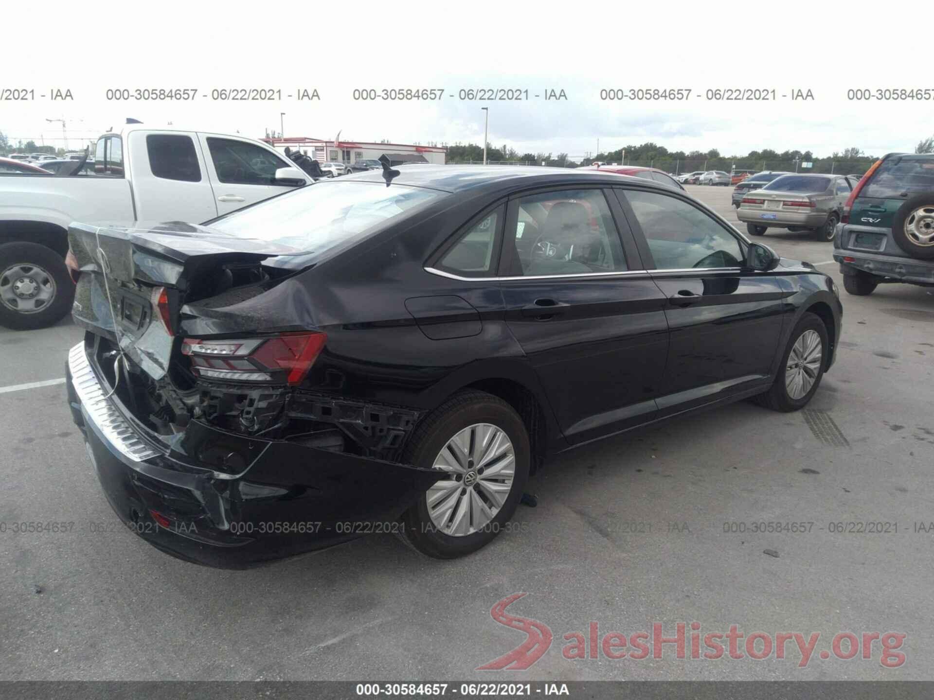 3VWCB7BU0KM236273 2019 VOLKSWAGEN JETTA