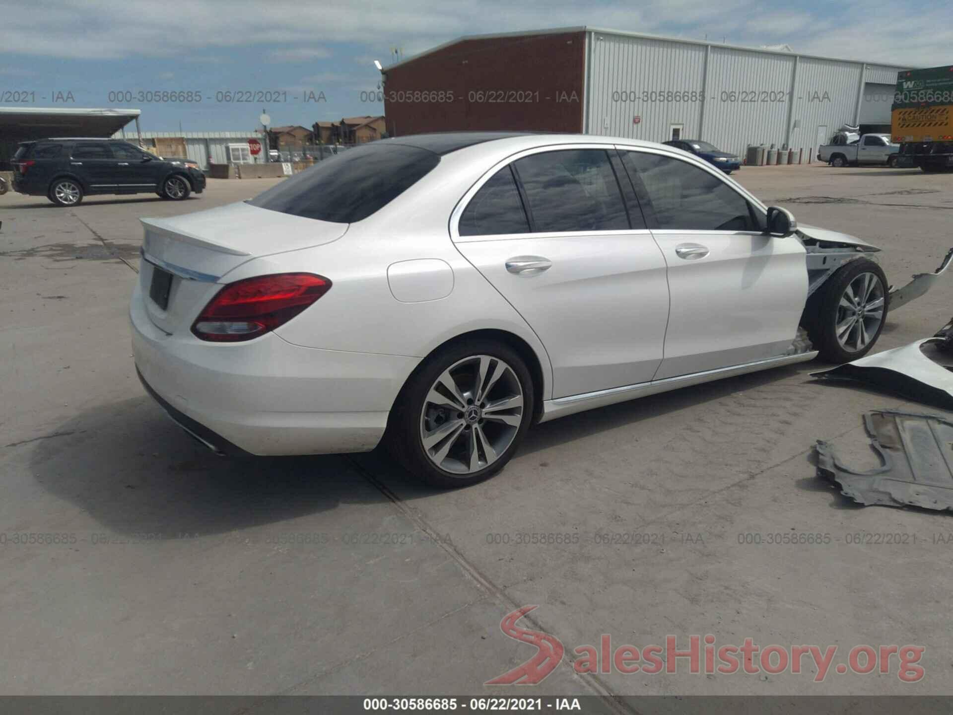 55SWF4JB0HU219648 2017 MERCEDES-BENZ C-CLASS