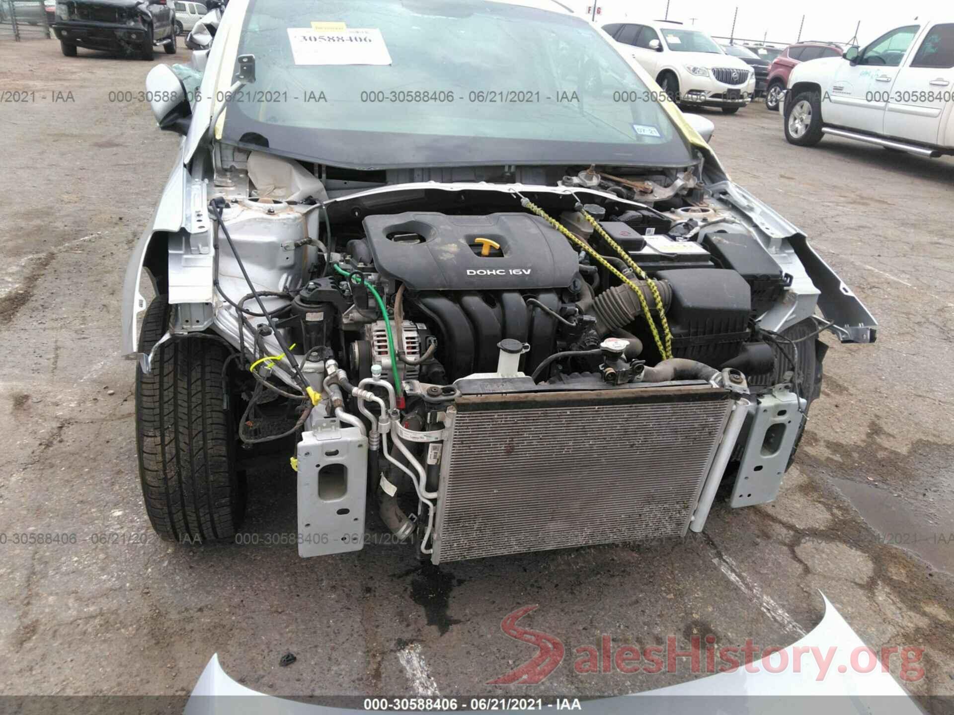 3KPFK4A7XJE227521 2018 KIA FORTE