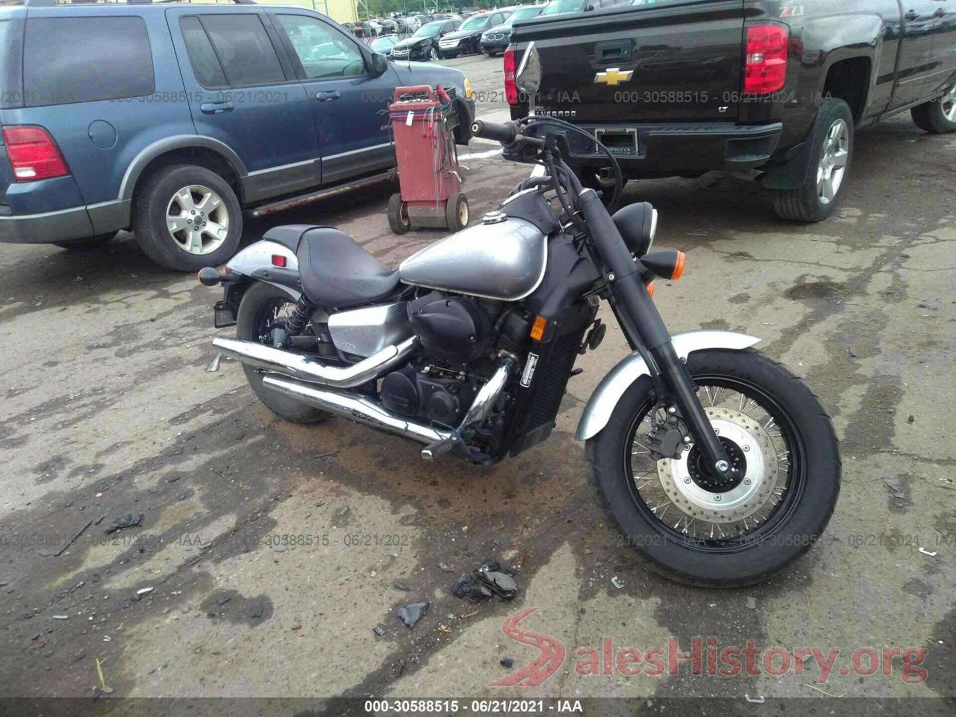 JH2RC5377FK501590 2015 HONDA VT750