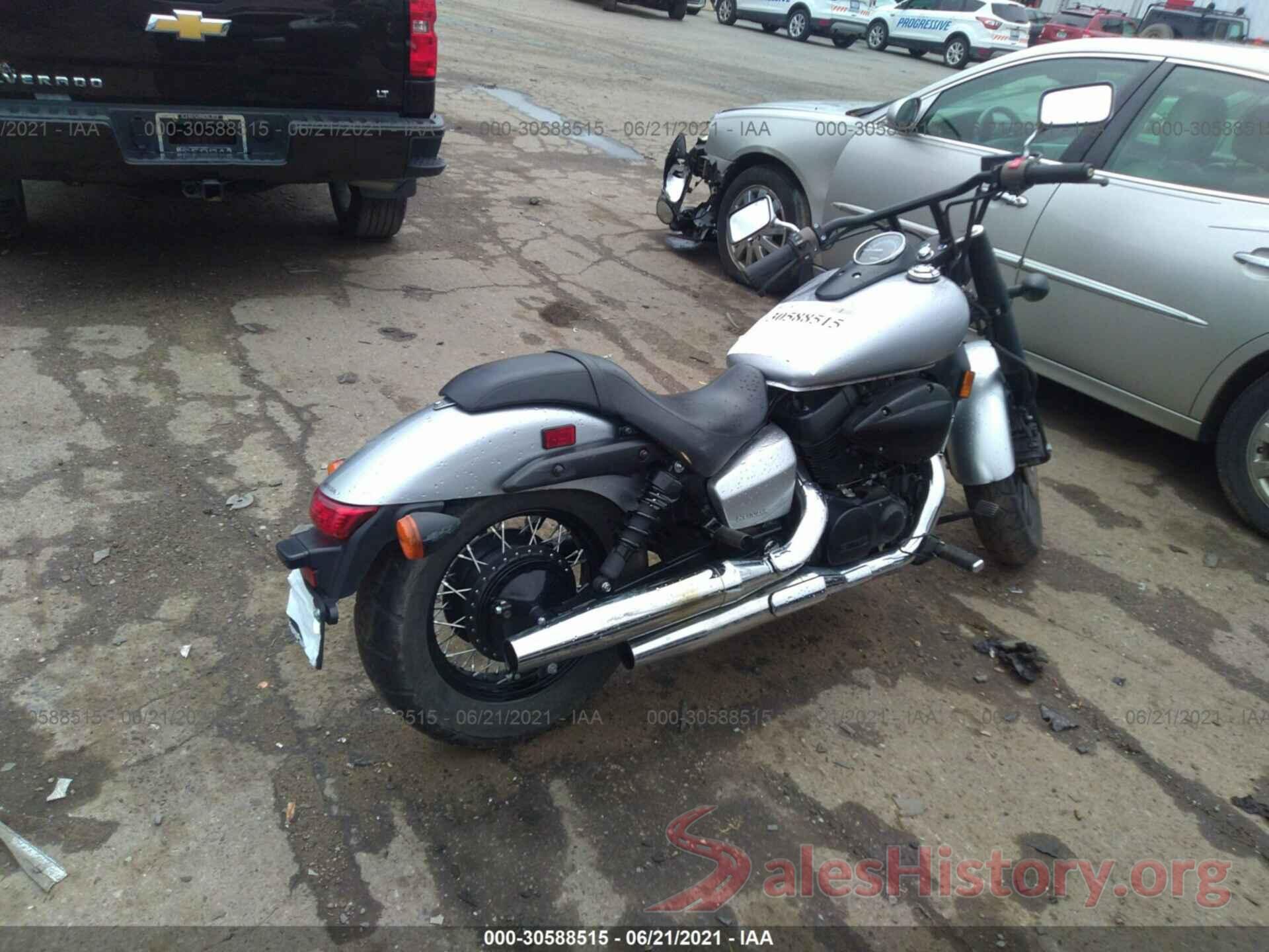 JH2RC5377FK501590 2015 HONDA VT750