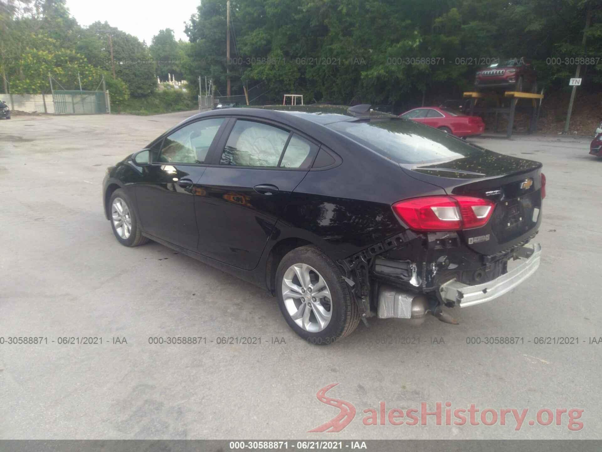 1G1BC5SMXK7152173 2019 CHEVROLET CRUZE