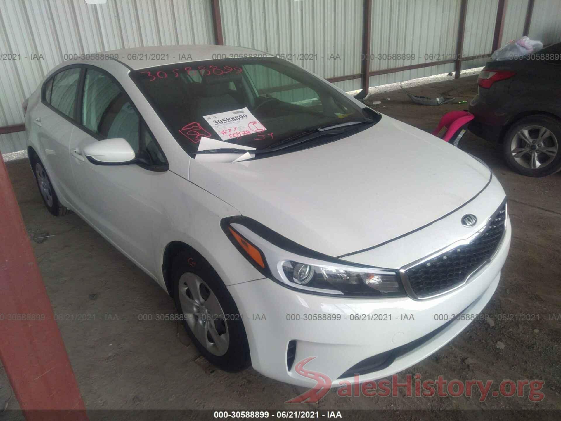 3KPFK4A71JE185305 2018 KIA FORTE